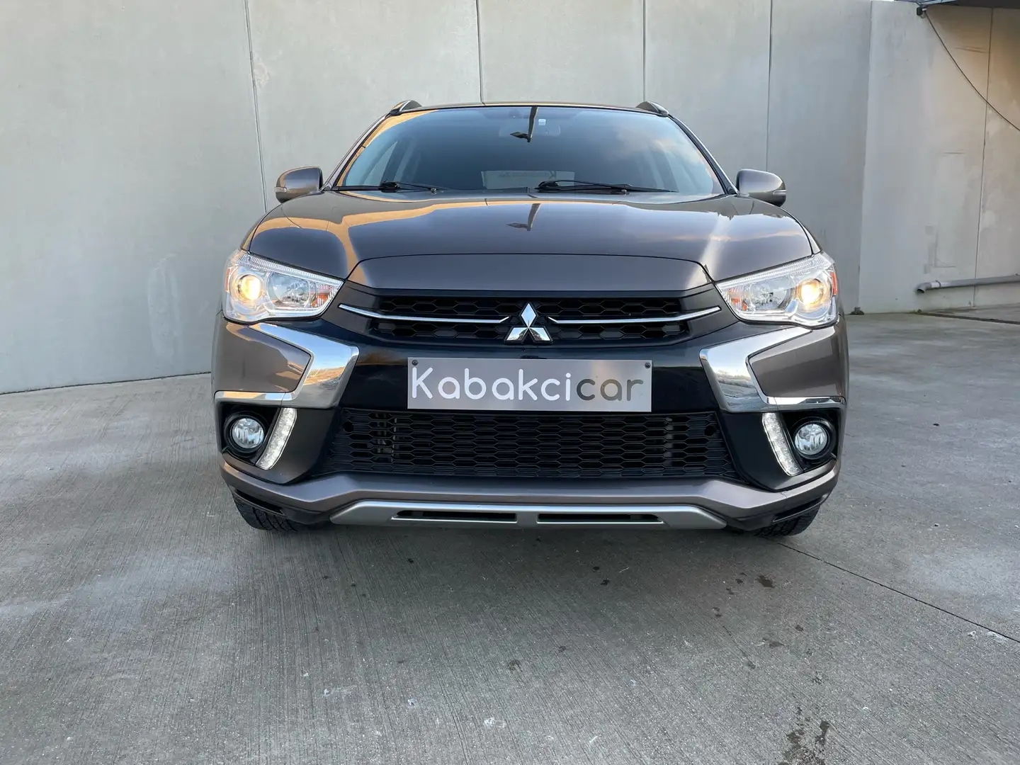 Mitsubishi ASX 1.6i 2WD DIAMOND EDITION/CAMERA/GPS/GARANTIE Gris - 2