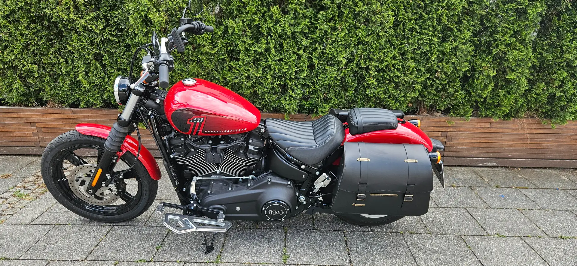 Harley-Davidson Street Bob FXBBS Special 114 Червоний - 1