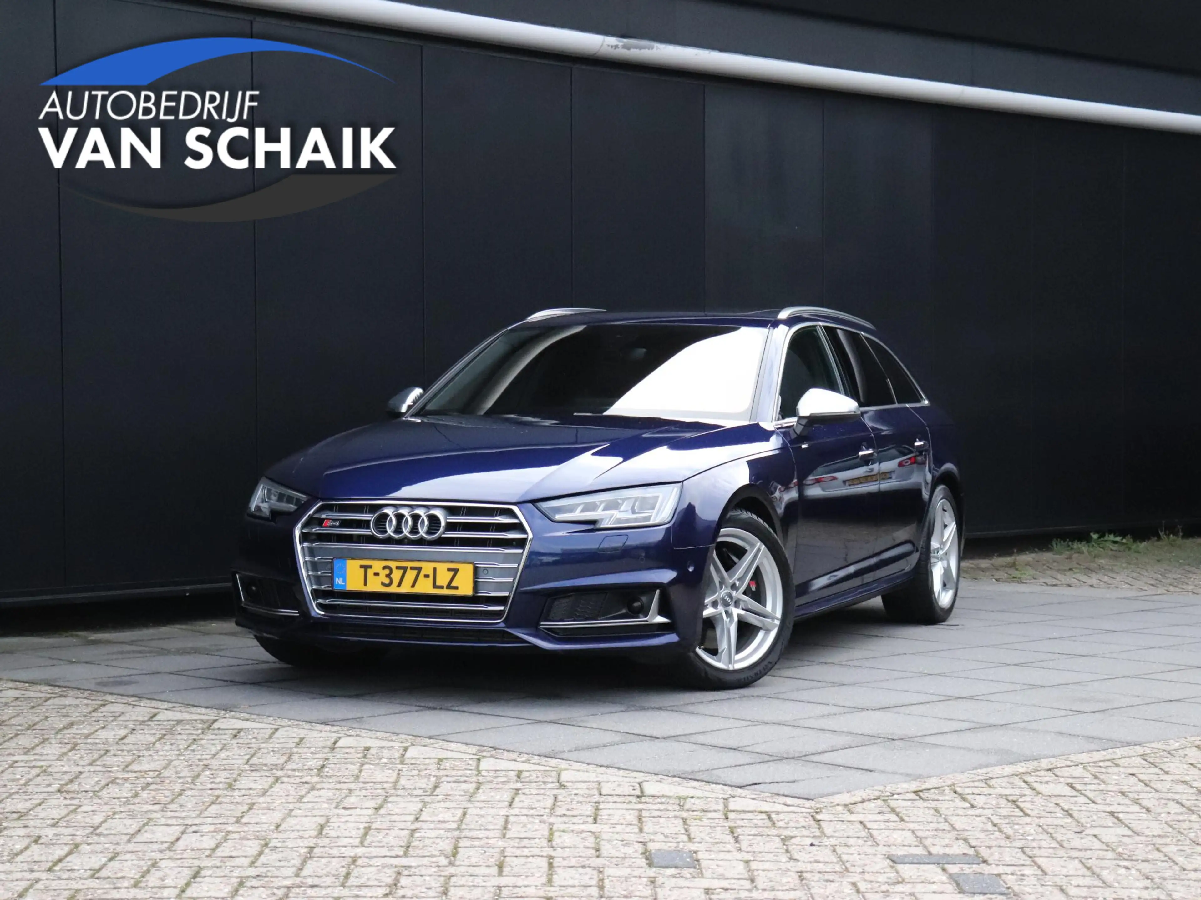 Audi A4 Avant 3.0 TFSI S4 quattro Pro Line Plus | LEDER |