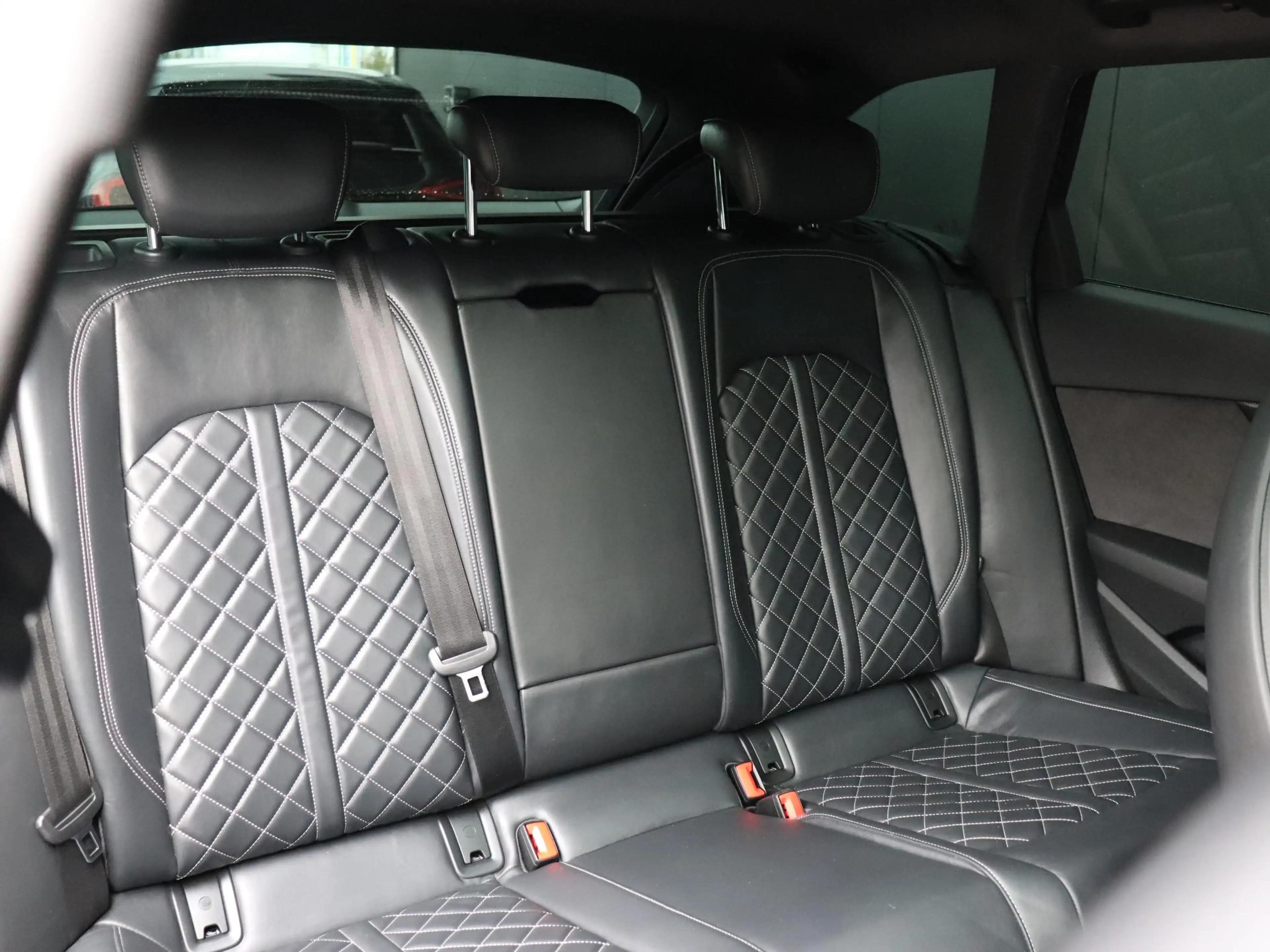 Audi A4 Avant 3.0 TFSI S4 quattro Pro Line Plus | LEDER | — photo 6