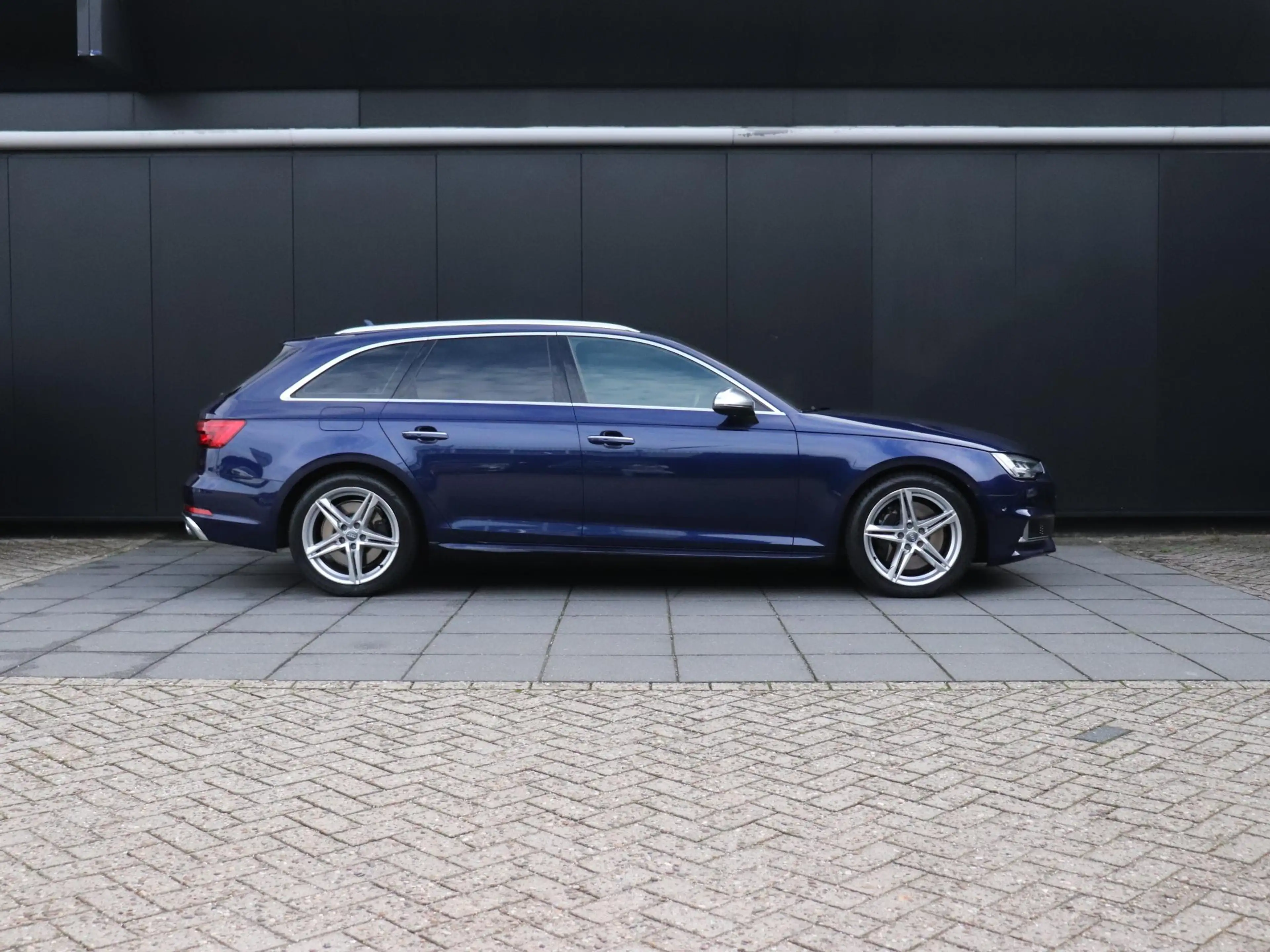 Audi A4 Avant 3.0 TFSI S4 quattro Pro Line Plus | LEDER | — photo 24