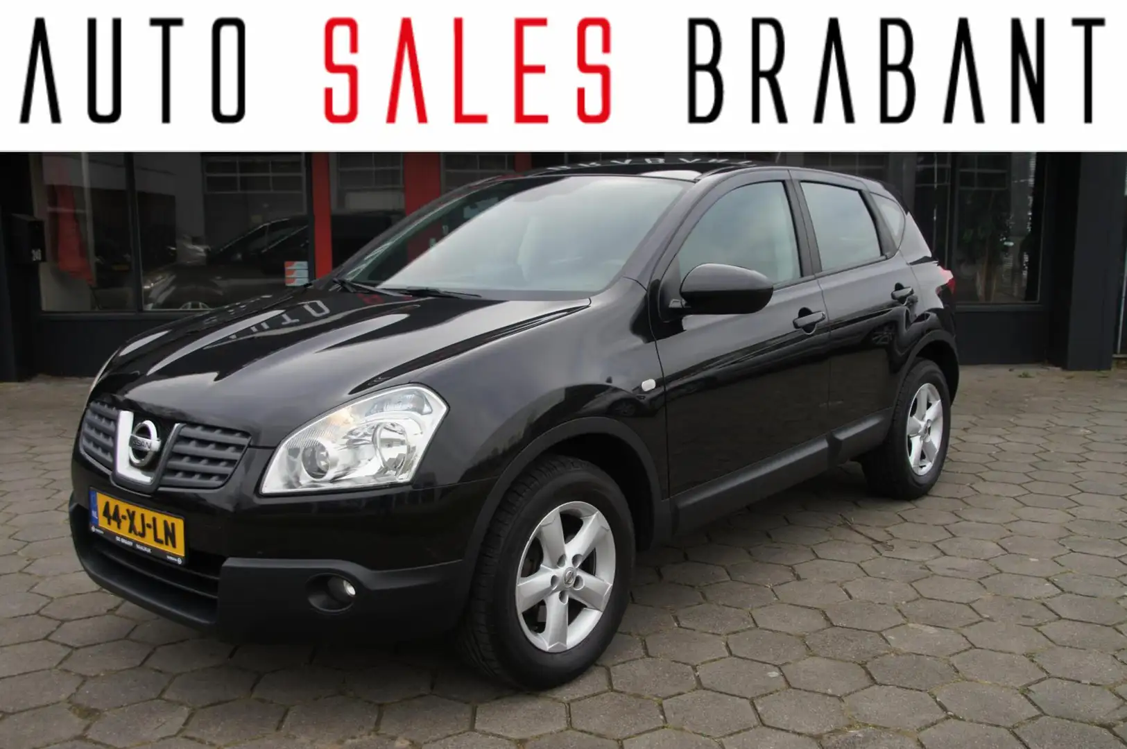 Nissan Qashqai 1.6 Acenta Zwart - 1