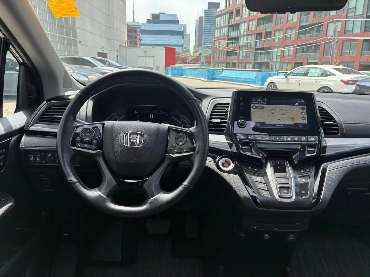 Honda Odyssey снимка Honda Odyssey