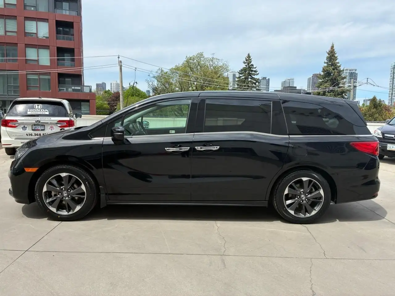 Honda Odyssey снимка Honda Odyssey