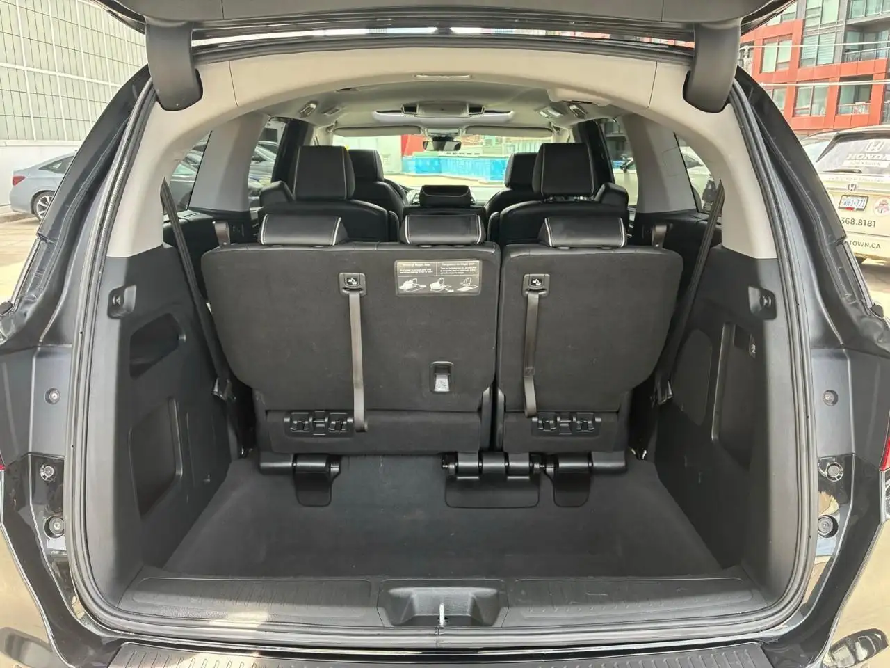 Honda Odyssey снимка Honda Odyssey