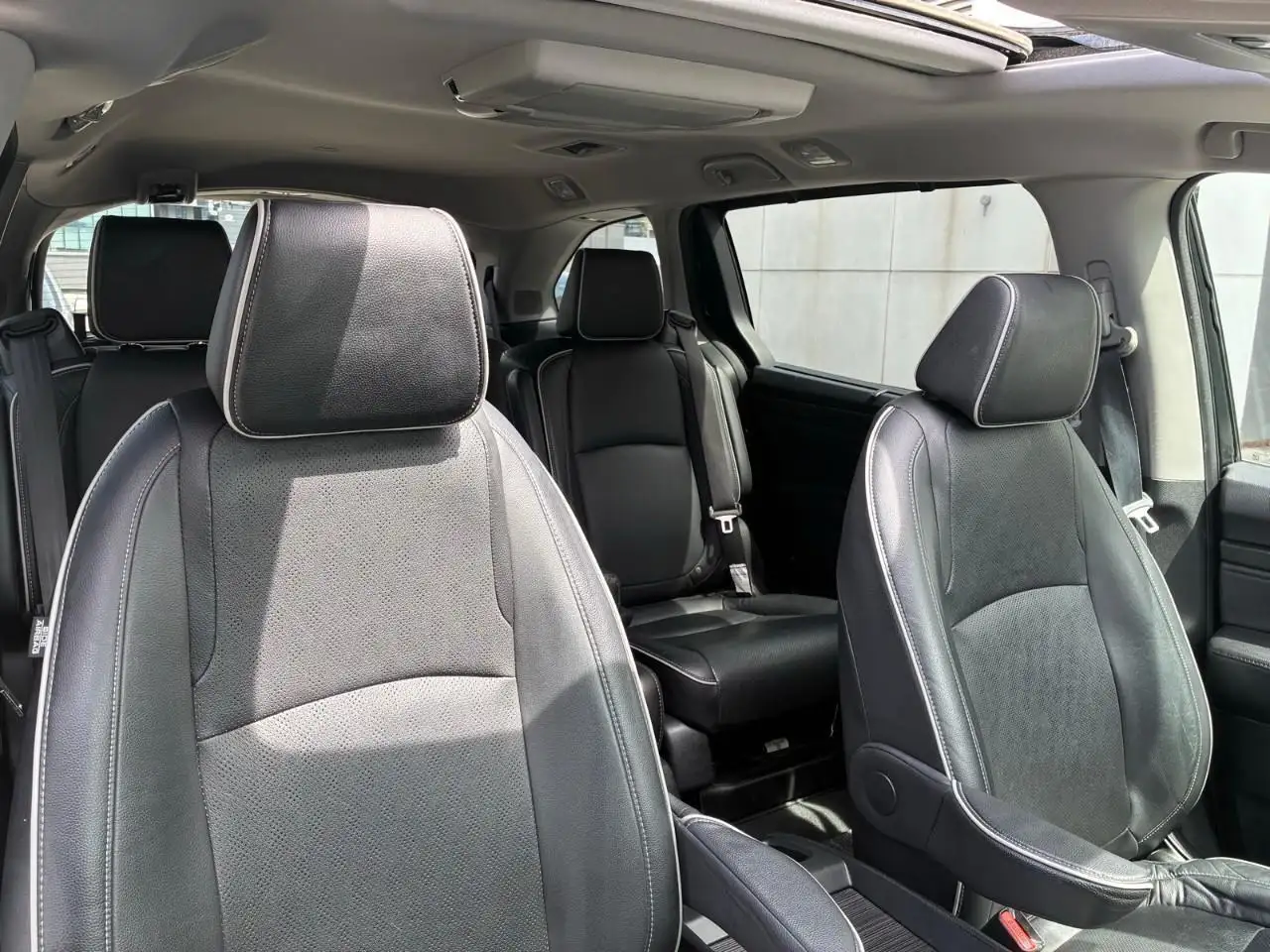 Honda Odyssey снимка Honda Odyssey