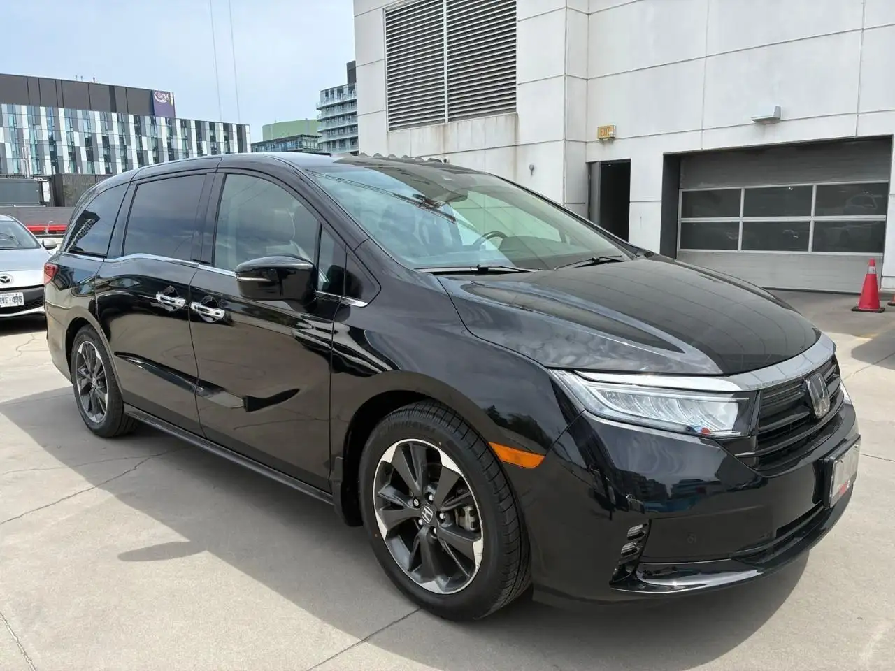 Honda Odyssey снимка Honda Odyssey