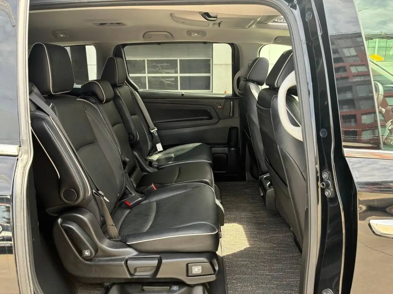 Honda Odyssey снимка Honda Odyssey