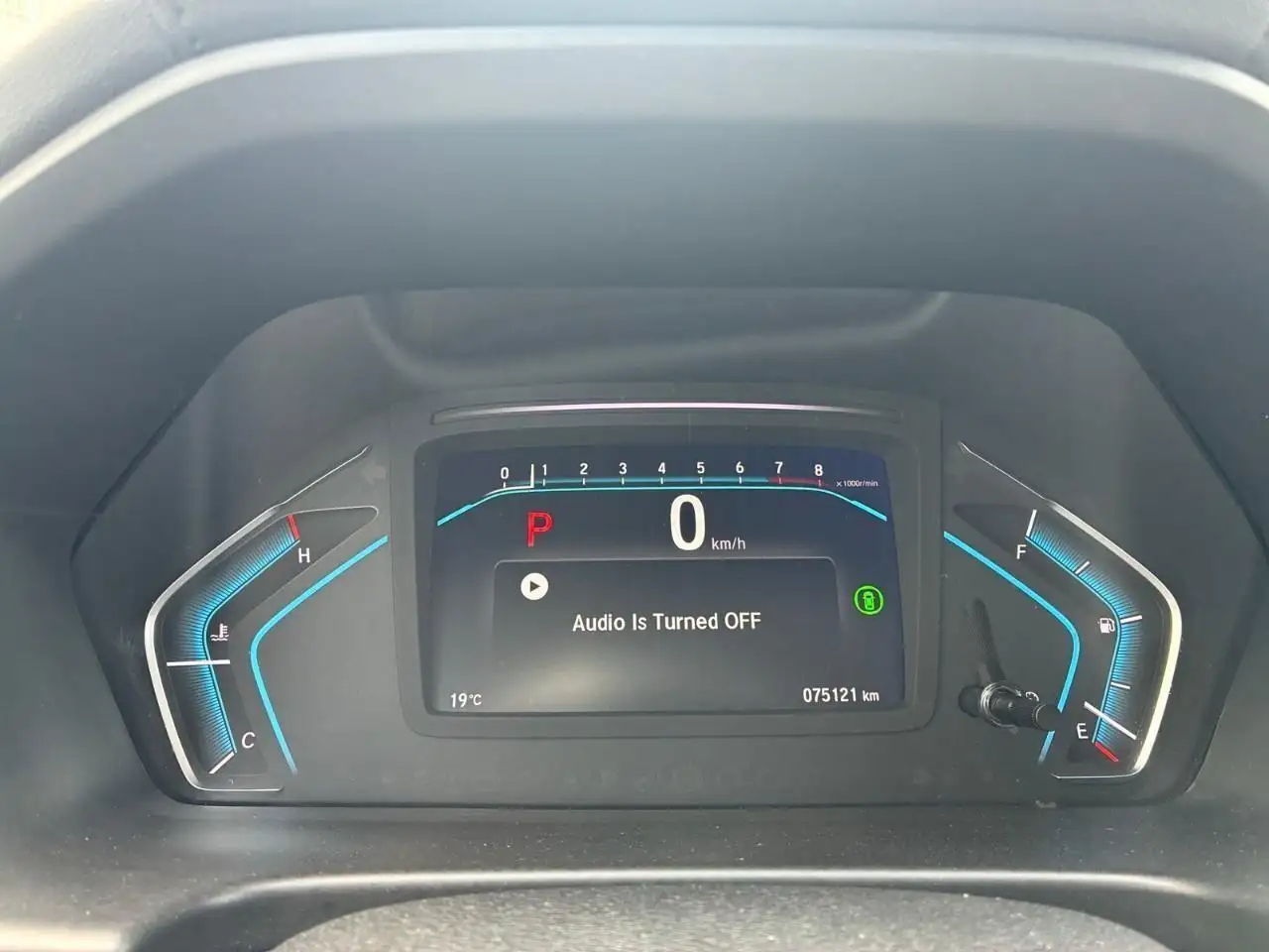 Honda Odyssey снимка Honda Odyssey