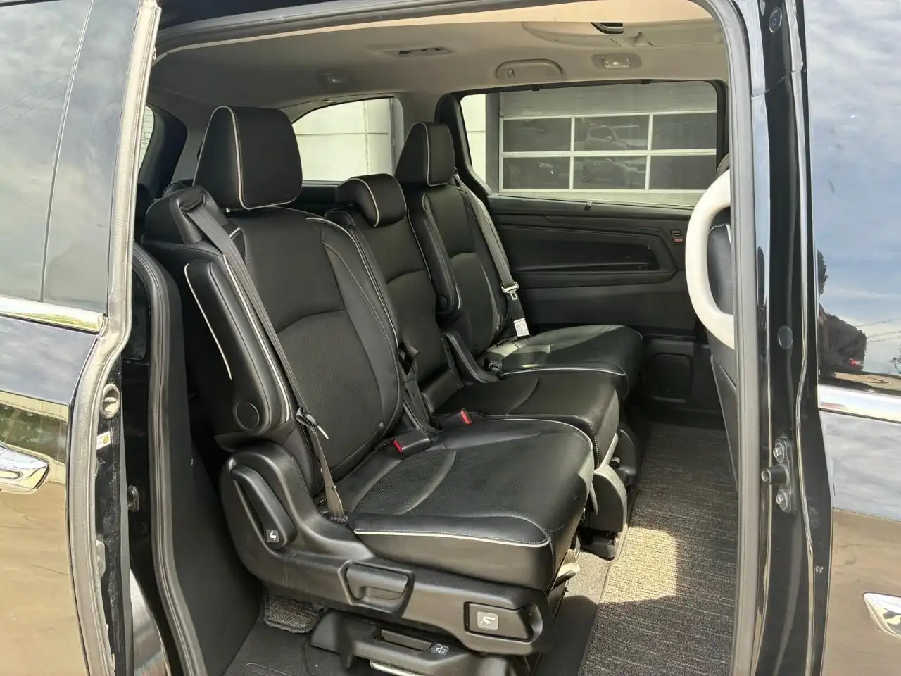 Honda Odyssey снимка Honda Odyssey