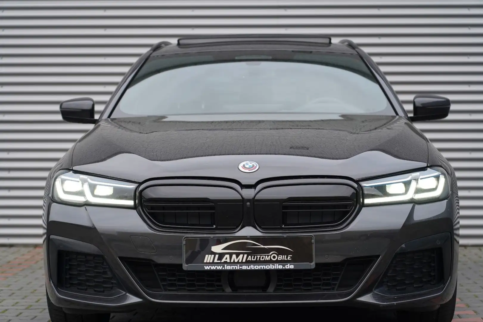 BMW 530 i M Sport Touring PANO LASER HEADUP 360 KEY Grau - 2