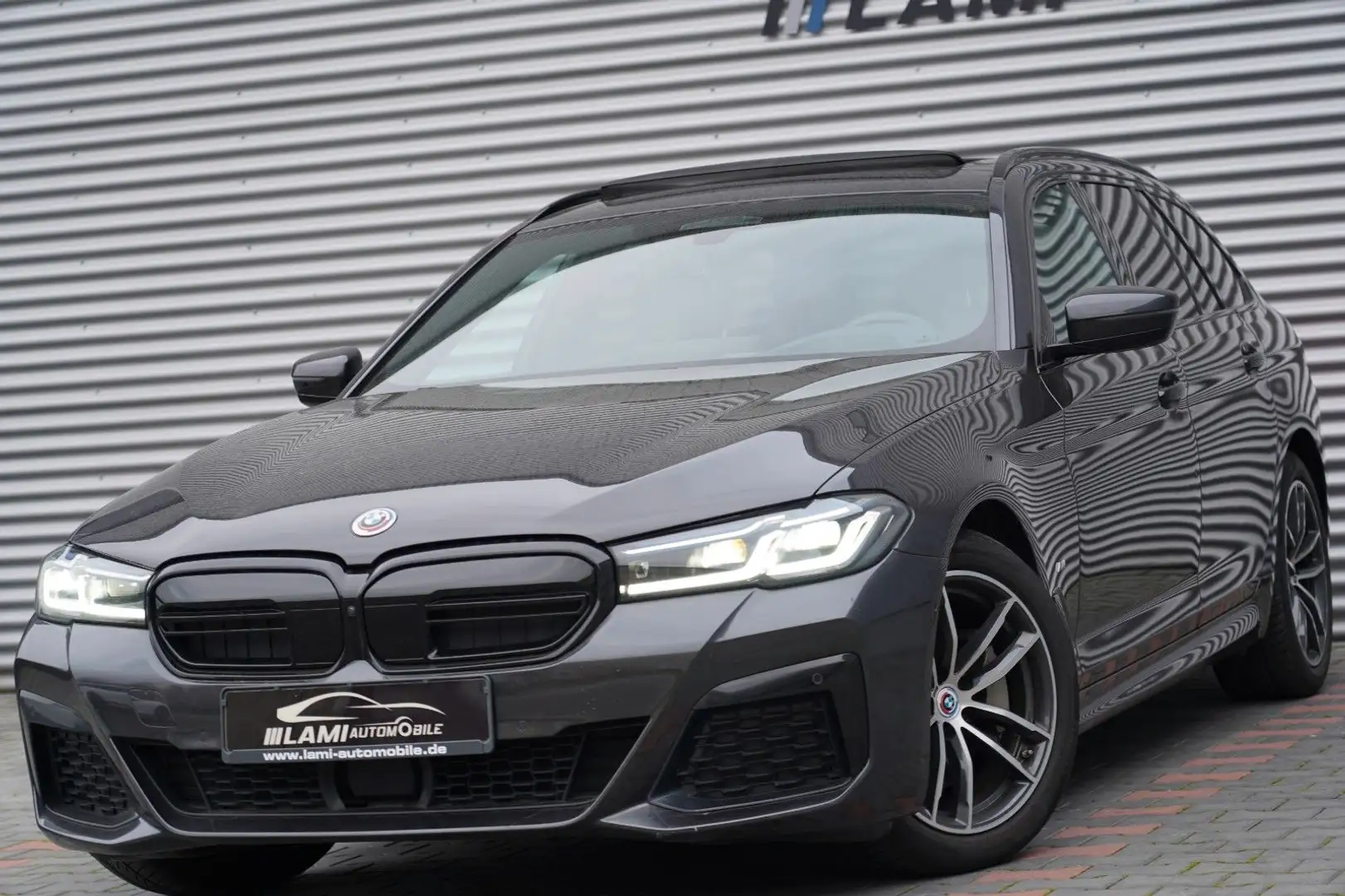 BMW 530 i M Sport Touring PANO LASER HEADUP 360 KEY Grau - 1