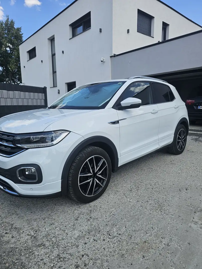 Volkswagen T-Cross 1,0 TSI R-Line Ausstattung - 1