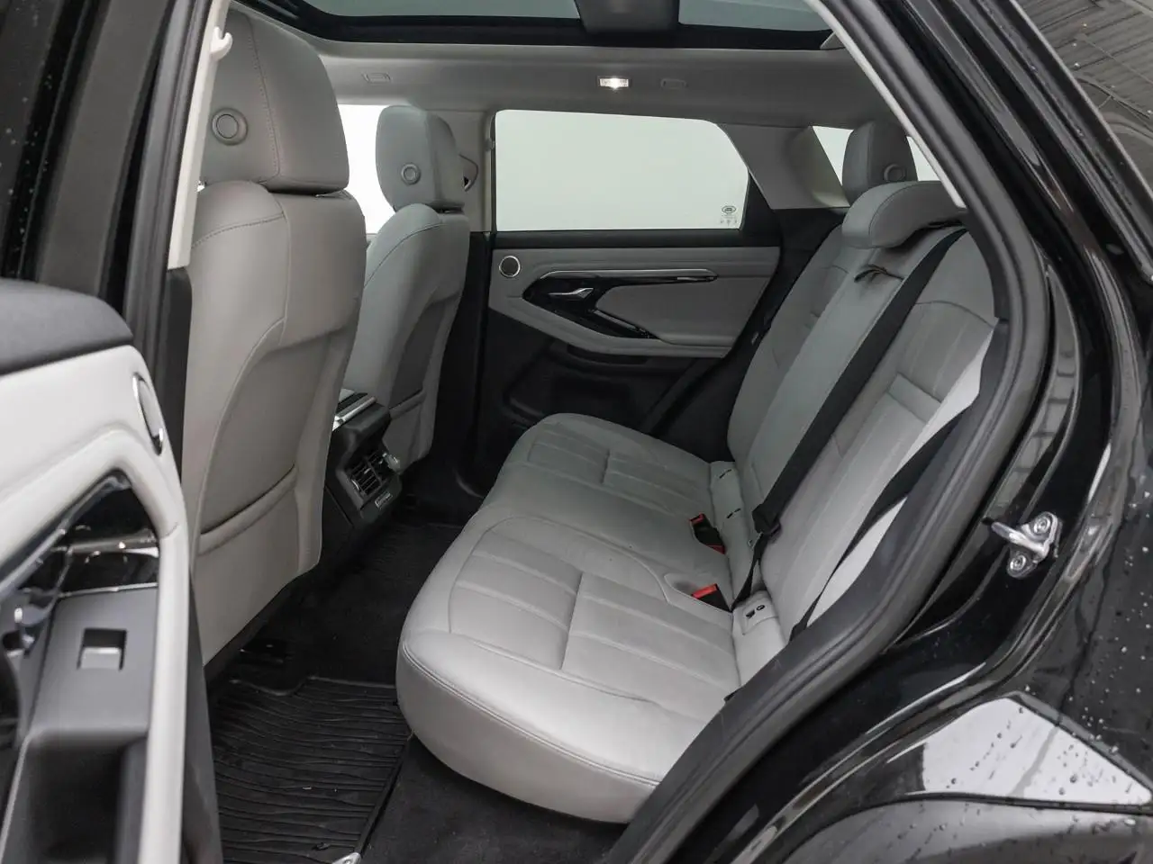 Land Rover Range Rover Evoque photo Land Rover Range Rover Evoque