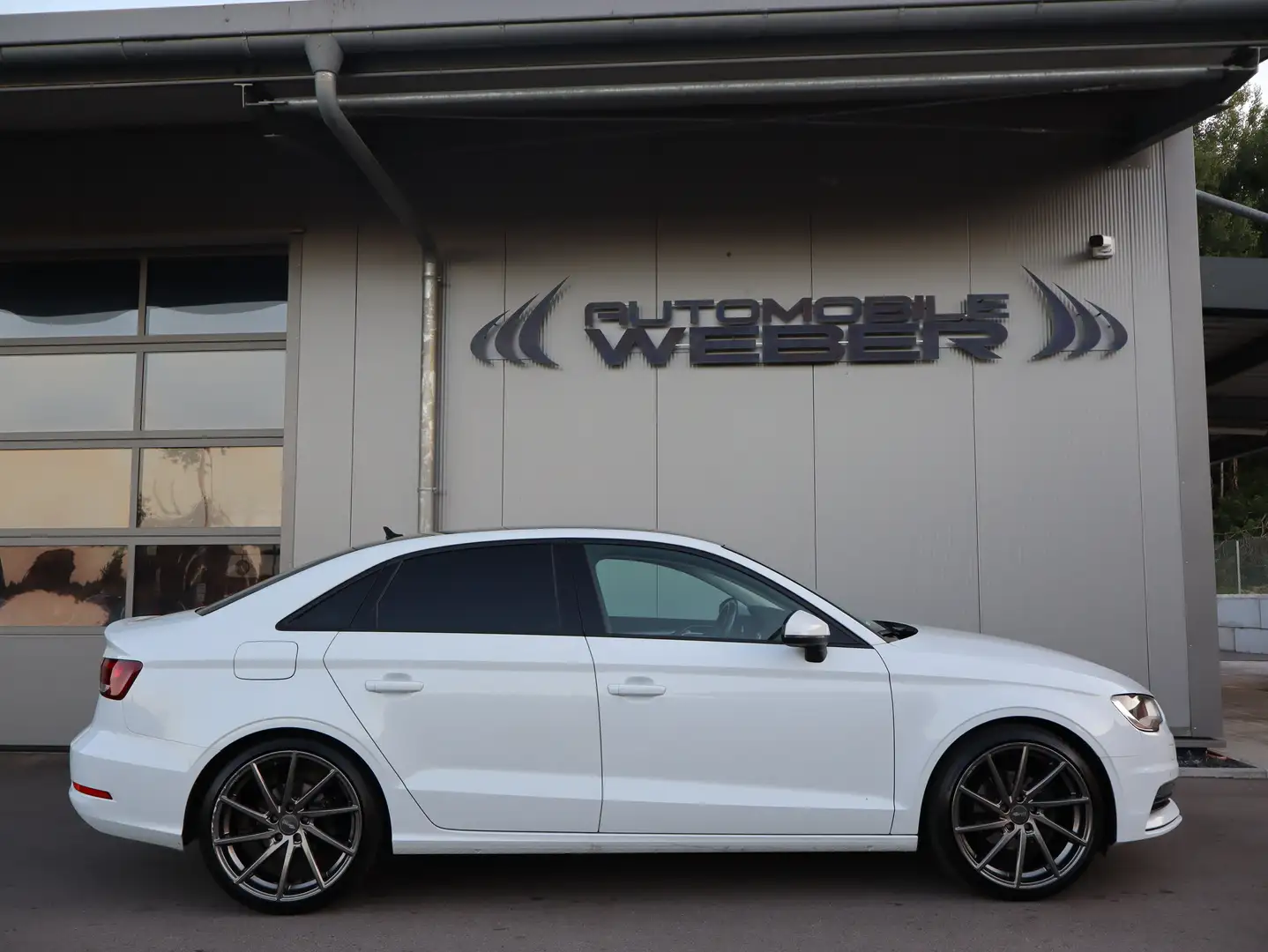Audi A3 2.0 TDI Limousine AMBITION *NAVI*SHZ*DAB*19"LM-FLG Bianco - 2