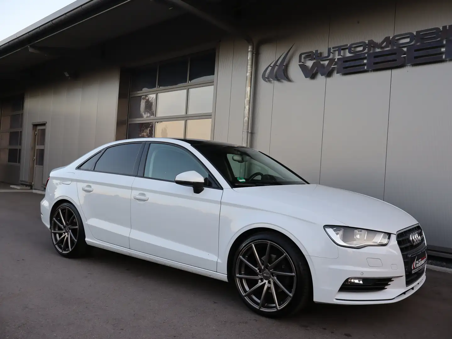 Audi A3 2.0 TDI Limousine AMBITION *NAVI*SHZ*DAB*19"LM-FLG Bianco - 1