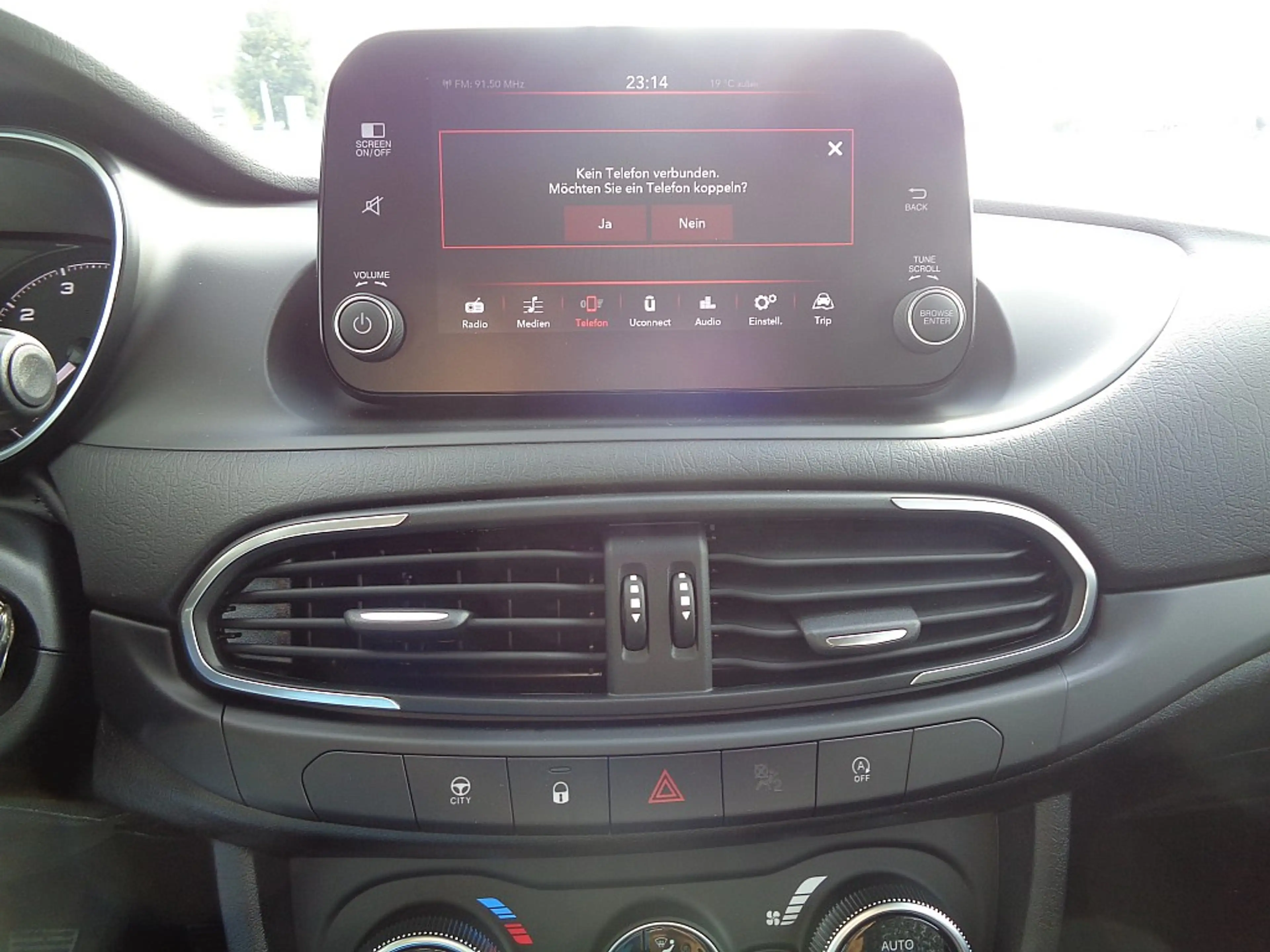 Fiat Tipo Cross FireFly Turbo 100 City Cross + Anhängerku... — photo 13