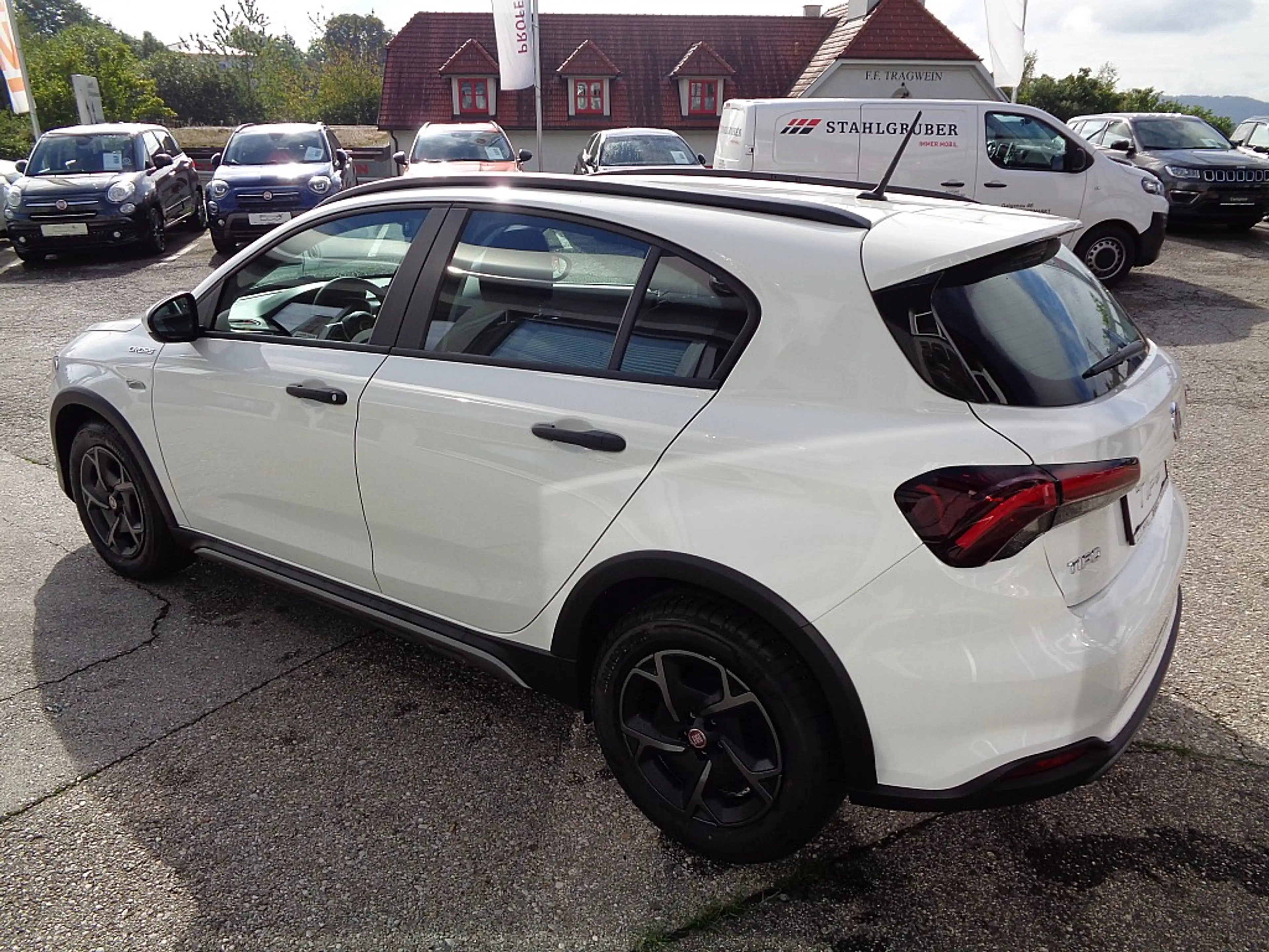 Fiat Tipo Cross FireFly Turbo 100 City Cross + Anhängerku... — photo 5