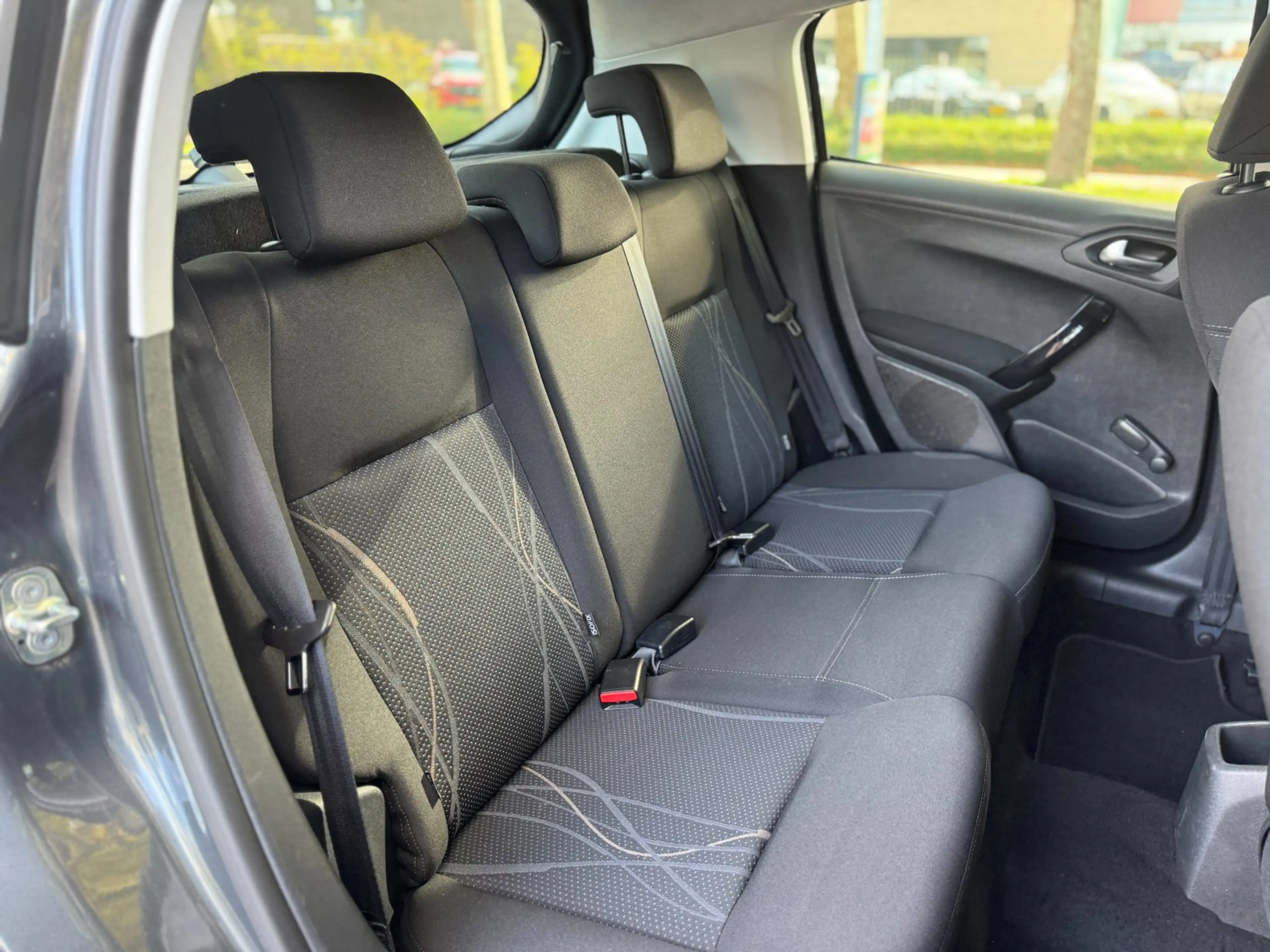 Peugeot 208 1.0 PureTech Access 100& Dealer onderhouden Airco — photo 40