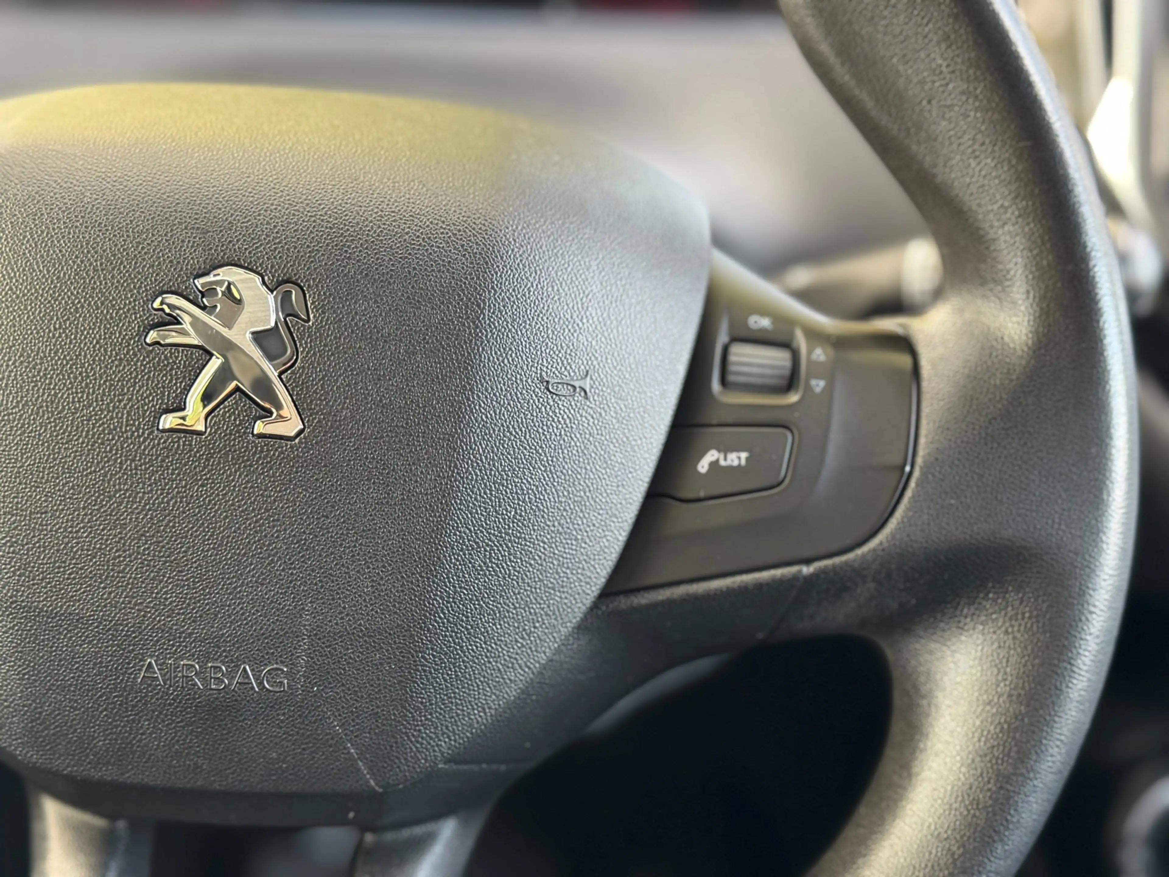 Peugeot 208 1.0 PureTech Access 100& Dealer onderhouden Airco — photo 50