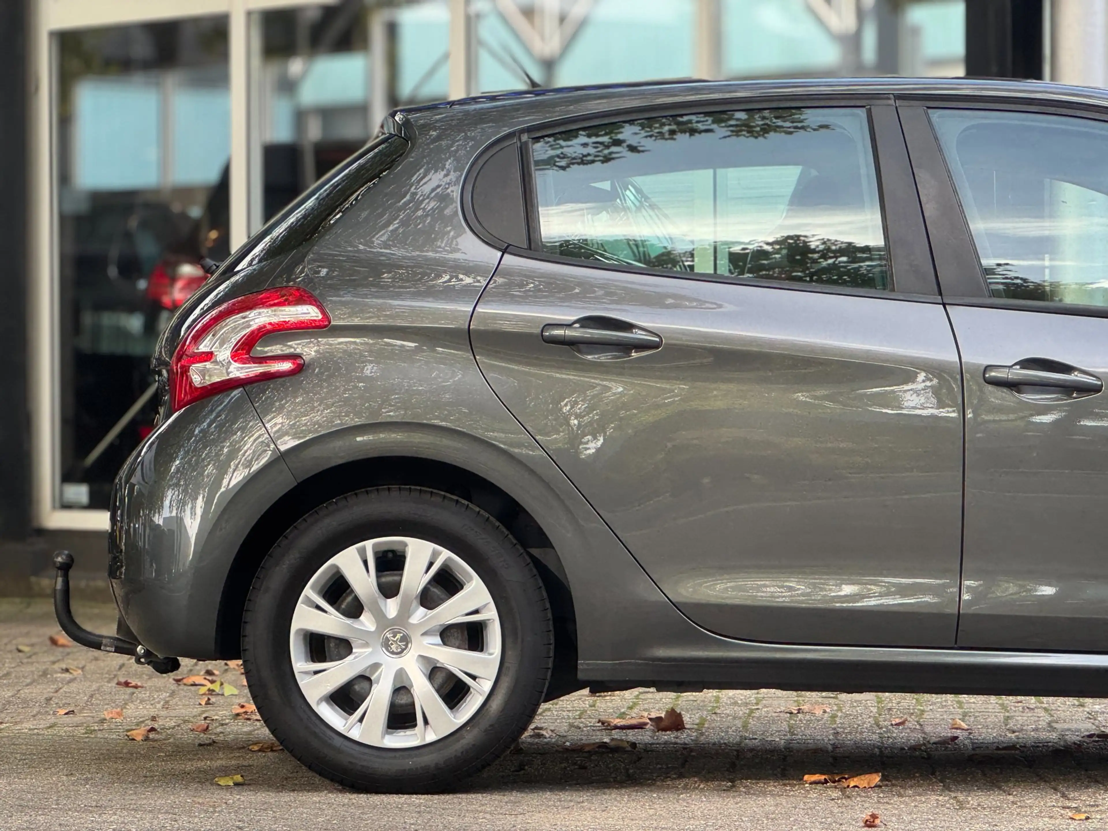 Peugeot 208 1.0 PureTech Access 100& Dealer onderhouden Airco — photo 22