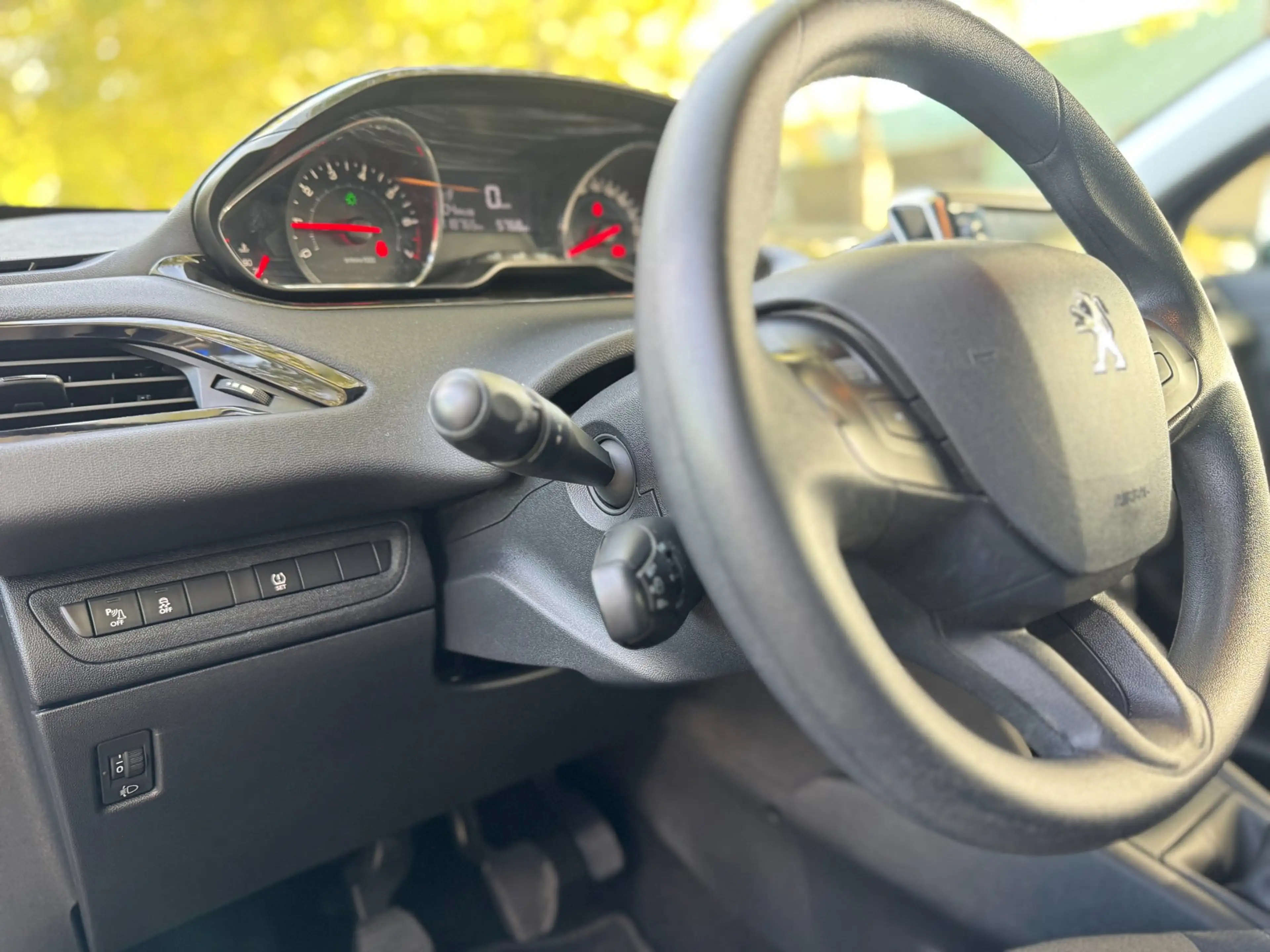 Peugeot 208 1.0 PureTech Access 100& Dealer onderhouden Airco — photo 36