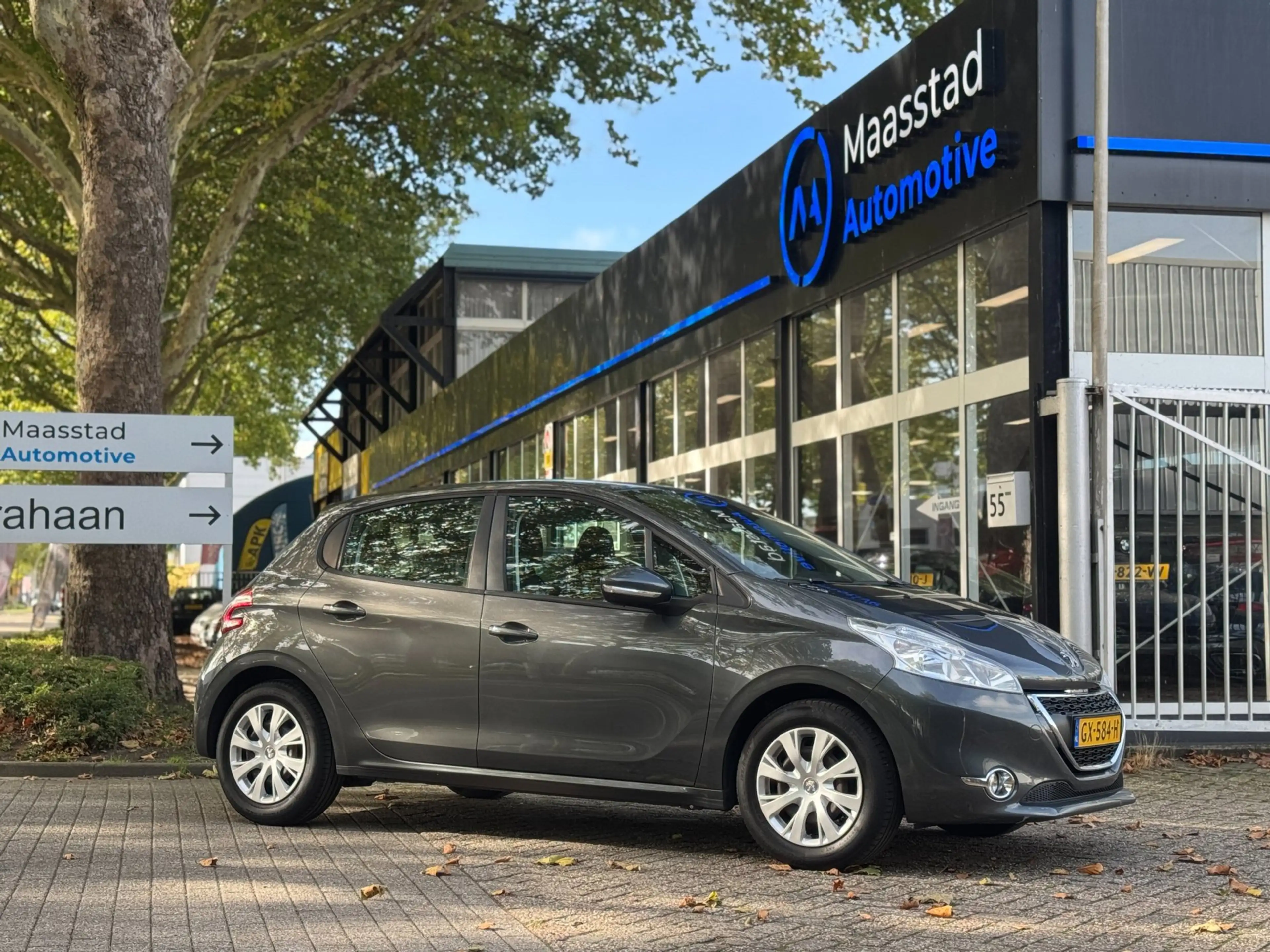 Peugeot 208 1.0 PureTech Access 100& Dealer onderhouden Airco — photo 24