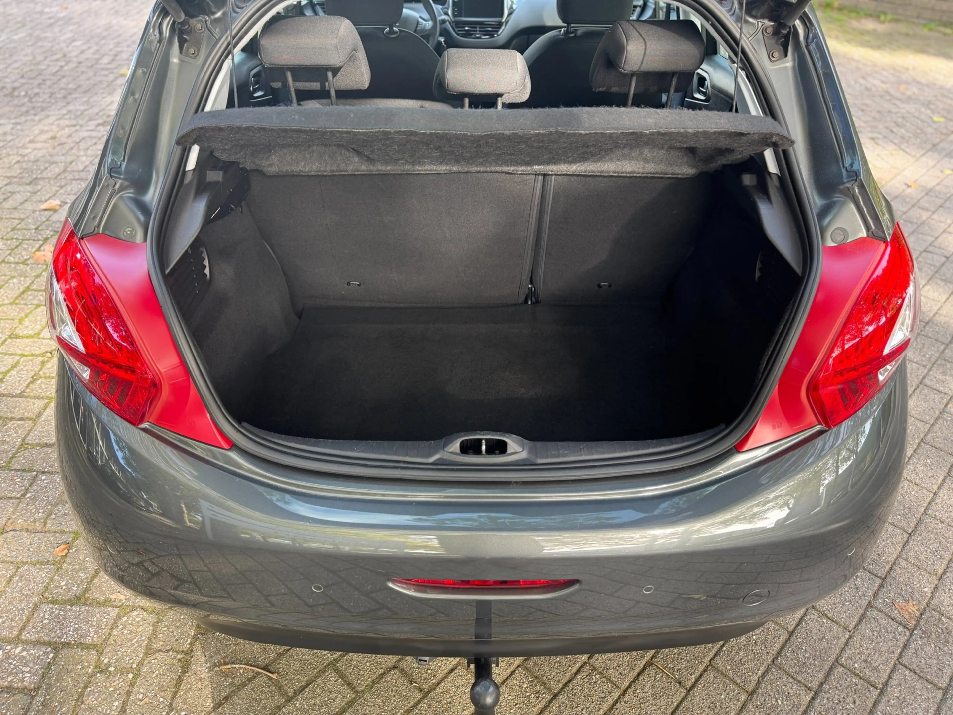 Peugeot 208 1.0 PureTech Access 100& Dealer onderhouden Airco — photo 30