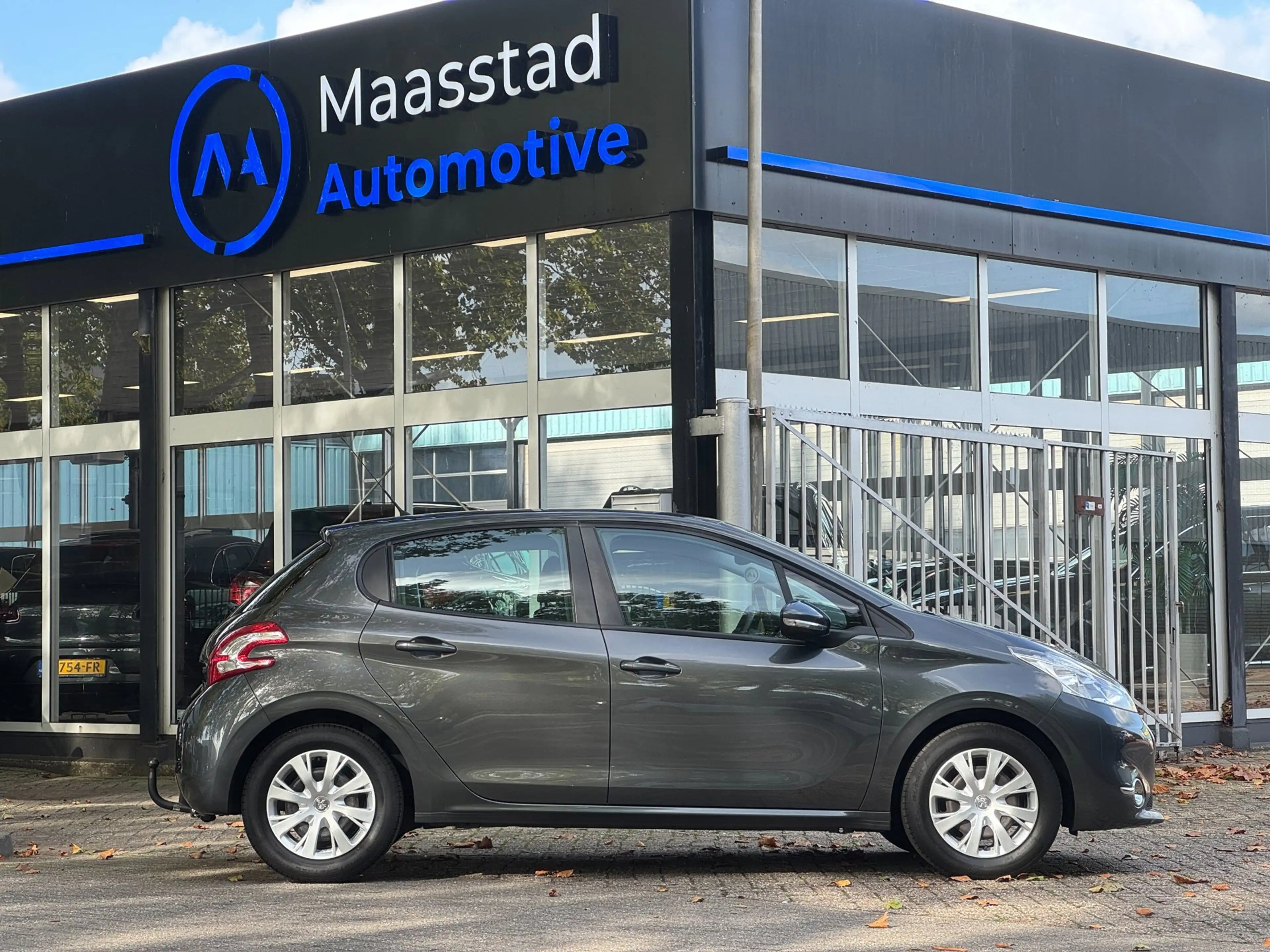 Peugeot 208 1.0 PureTech Access 100& Dealer onderhouden Airco — photo 21