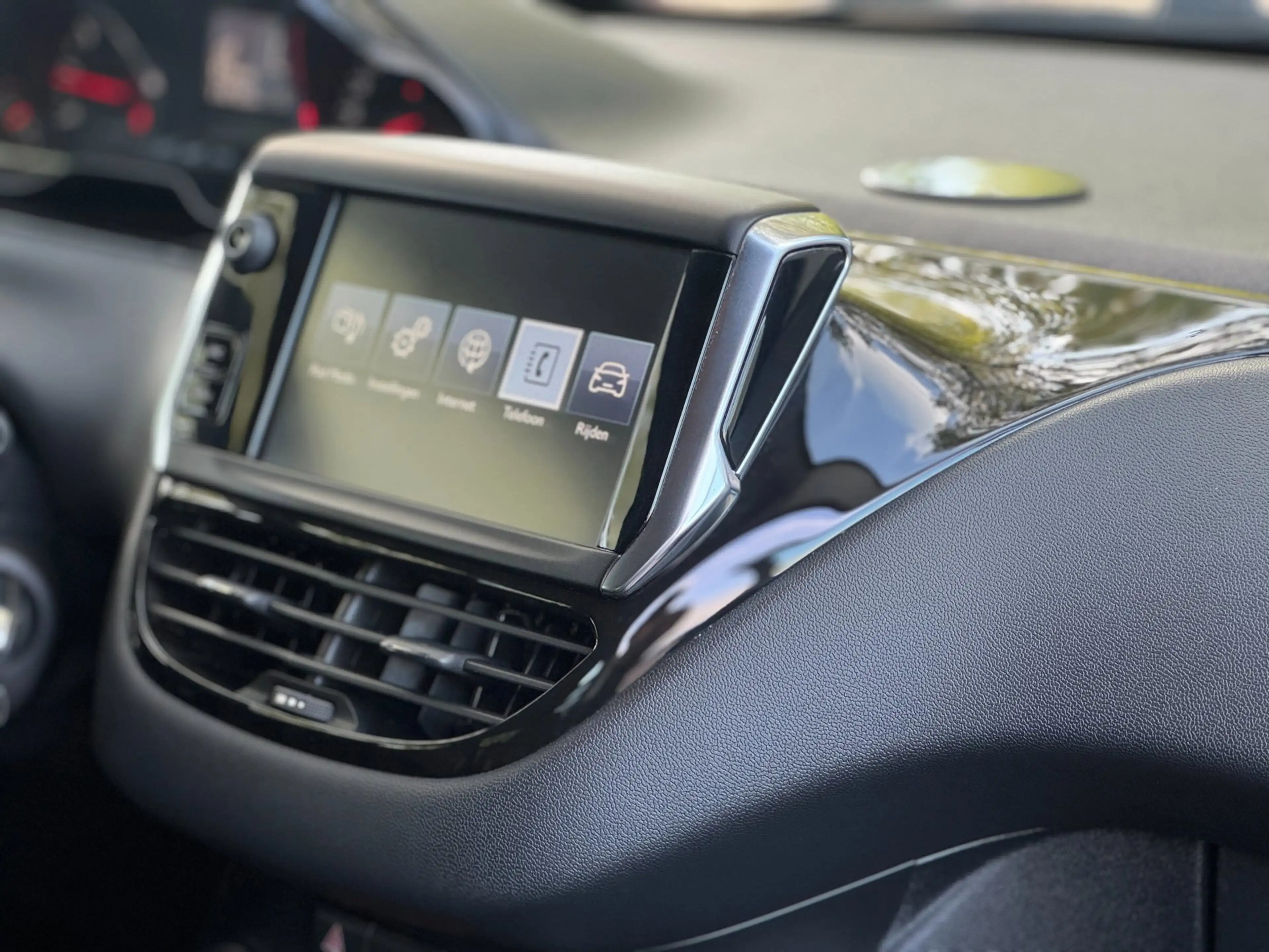 Peugeot 208 1.0 PureTech Access 100& Dealer onderhouden Airco — photo 45
