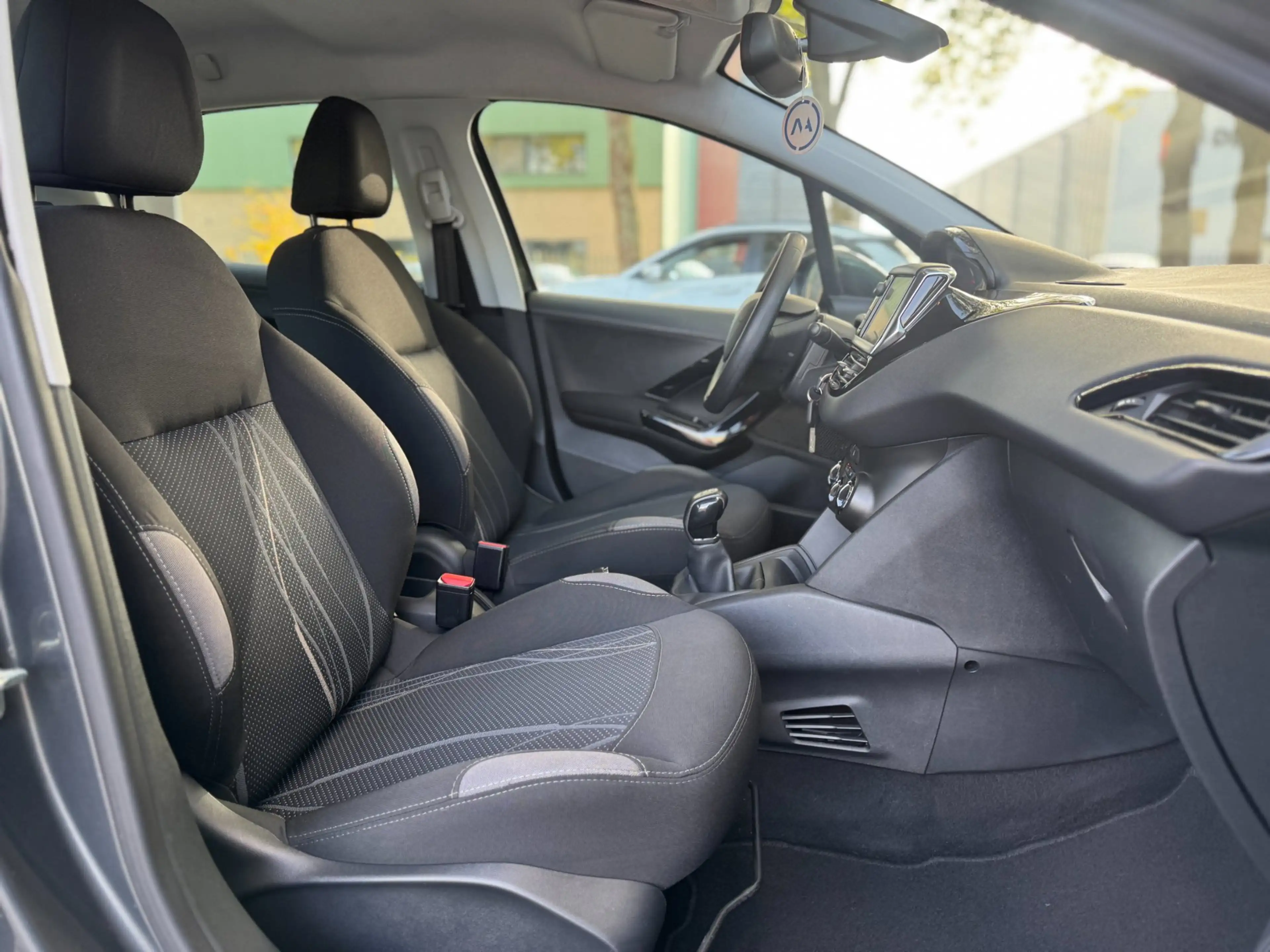 Peugeot 208 1.0 PureTech Access 100& Dealer onderhouden Airco — photo 42
