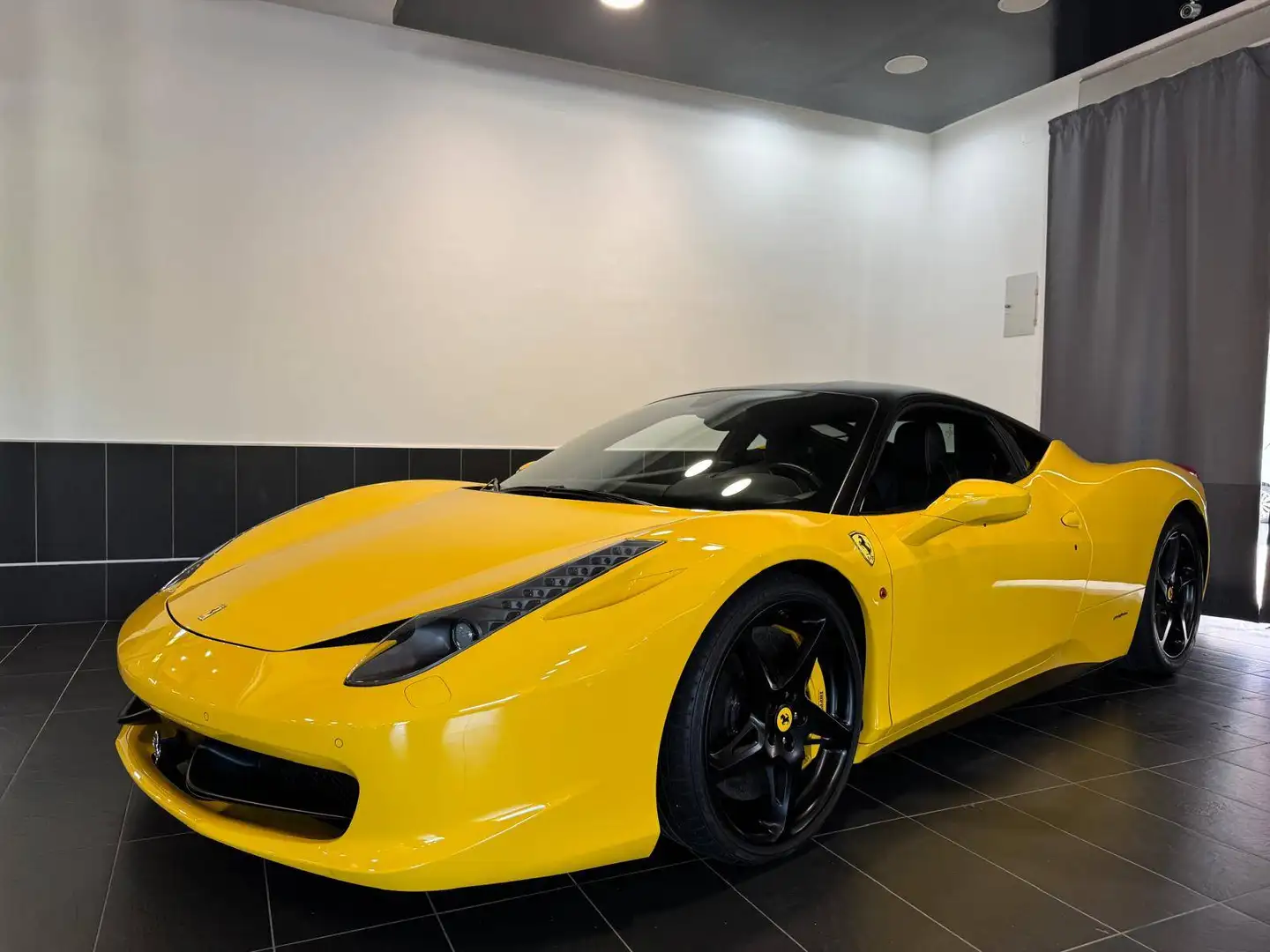 Ferrari 458 458 Coupe 4.5 Italia dct Gelb - 1