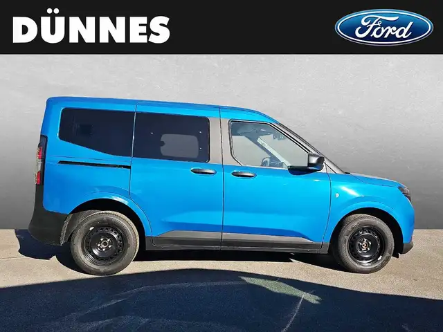 Ford Tourneo Courier view 3