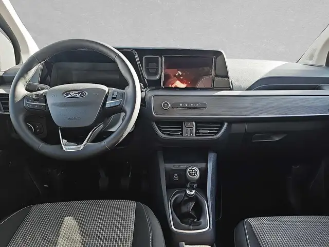 Ford Tourneo Courier view 8