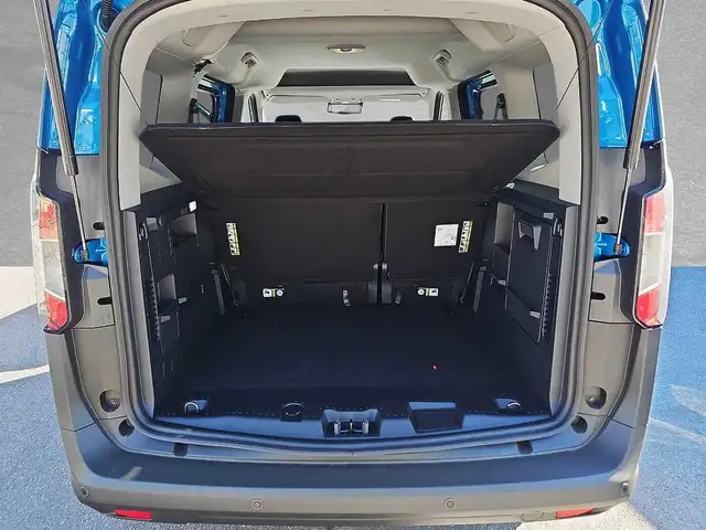 Ford Tourneo Courier view 10