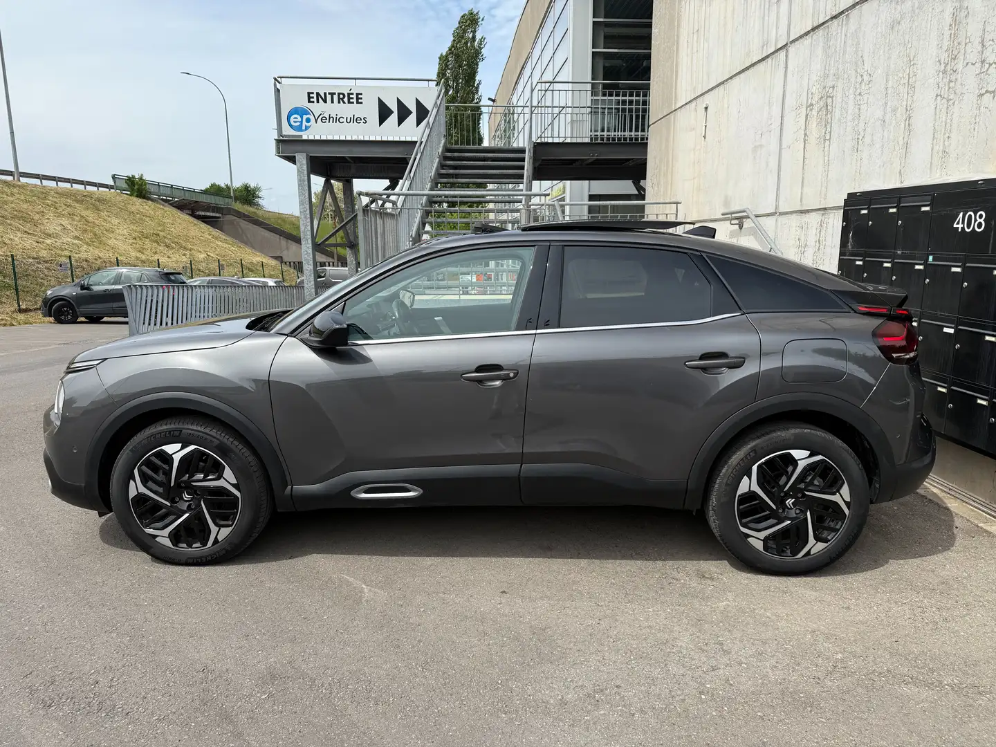 Citroen C4 1.2 PURETECH 130 EAT8 SHINE PACK Gris - 2