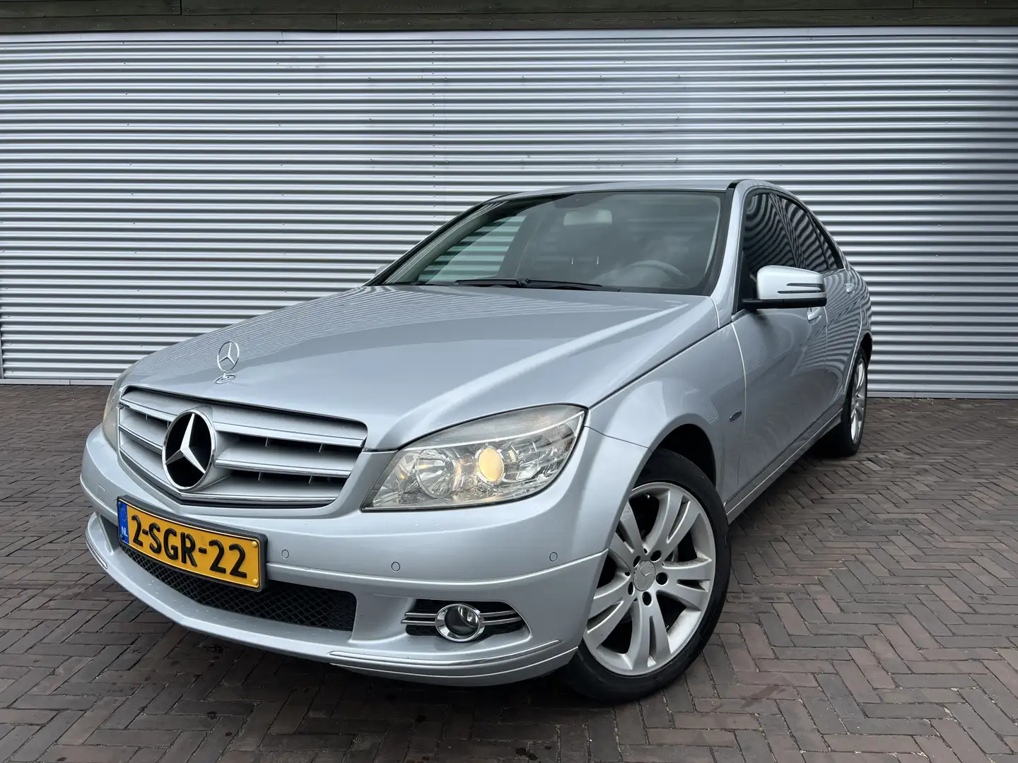 Mercedes-Benz C 220 CDI BlueEFFICIENCY Avantgarde Grijs - 2