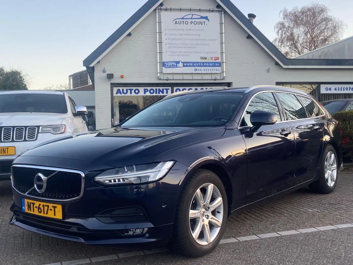 Volvo V90 2.0 D4 MOMENTUM AUT/LEDER/LANE/RSI/PDC Blau - 1