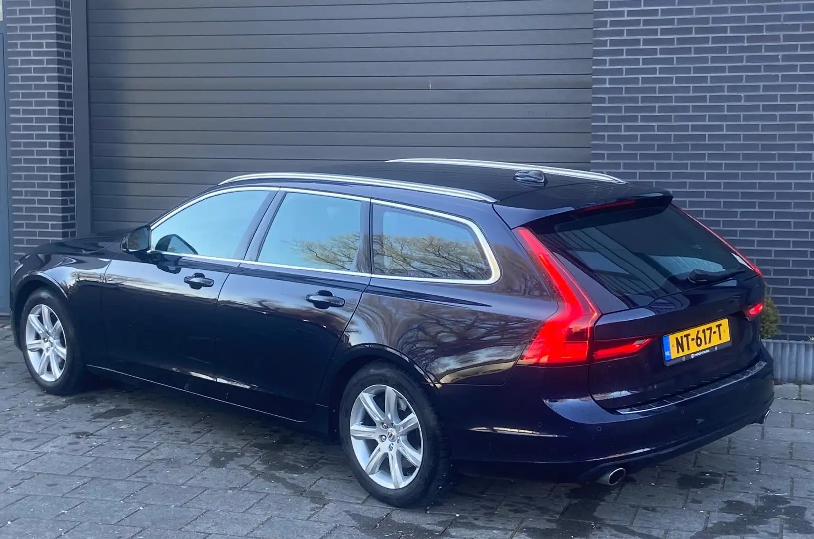 Volvo V90 2.0 D4 MOMENTUM AUT/LEDER/LANE/RSI/PDC Blau - 2