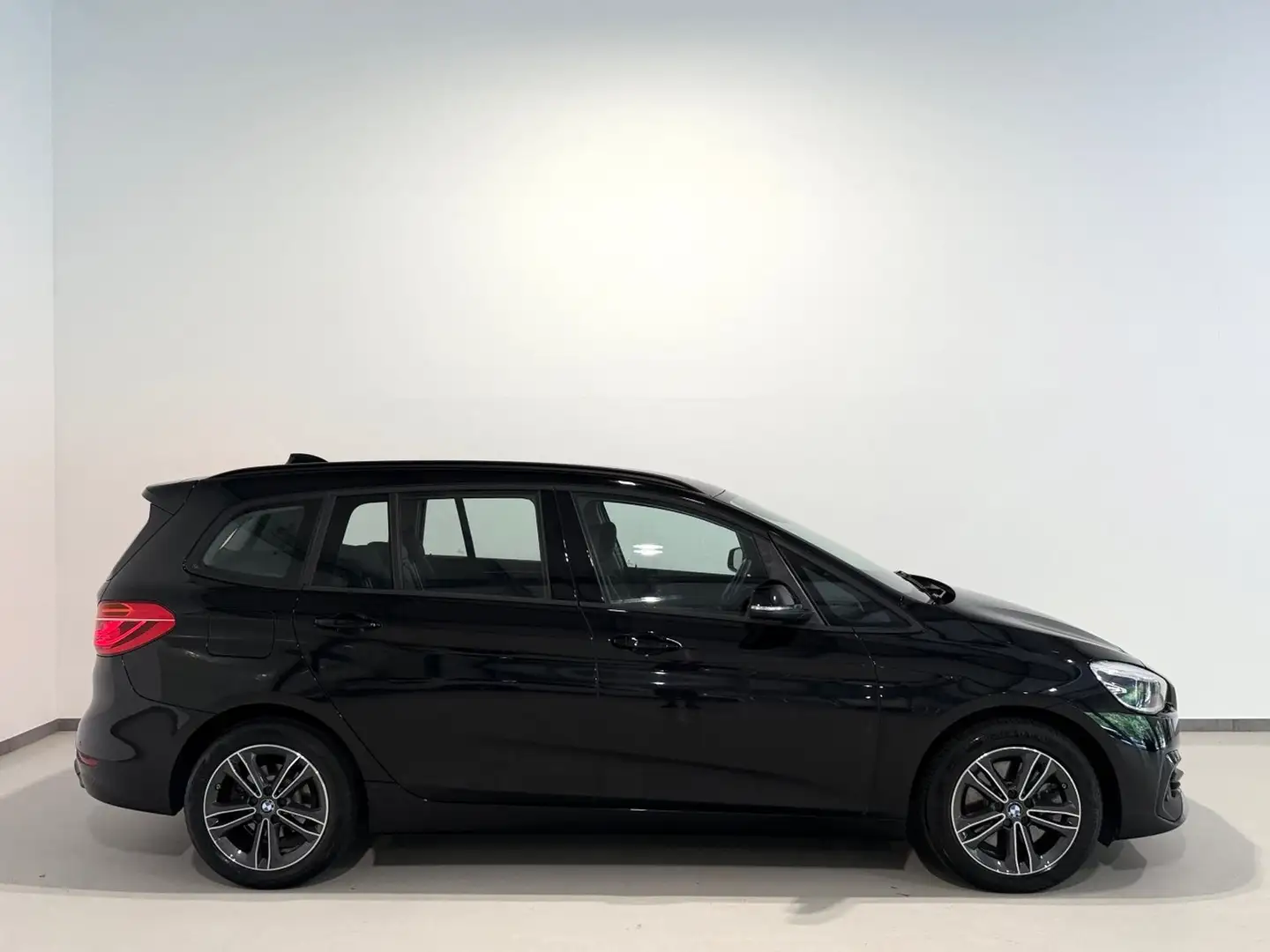 BMW 218 D xDrive GT Sport-Line/Navi/7.Sitzer/Kamera Schwarz - 2