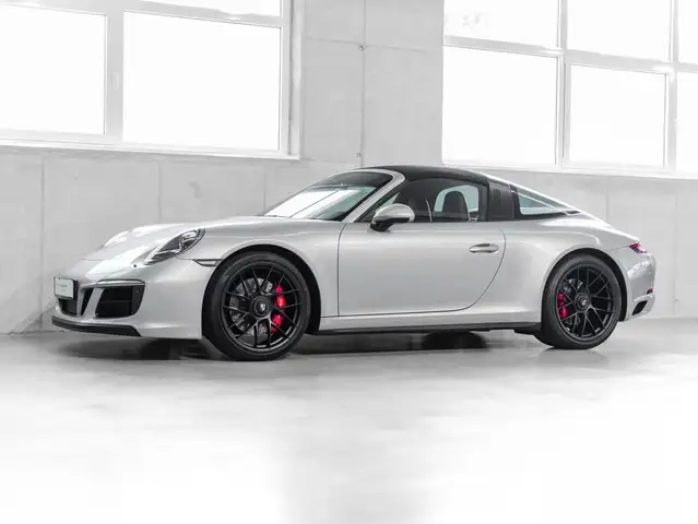 Porsche 991 Carrera 4 GTS Targa Handschaltung