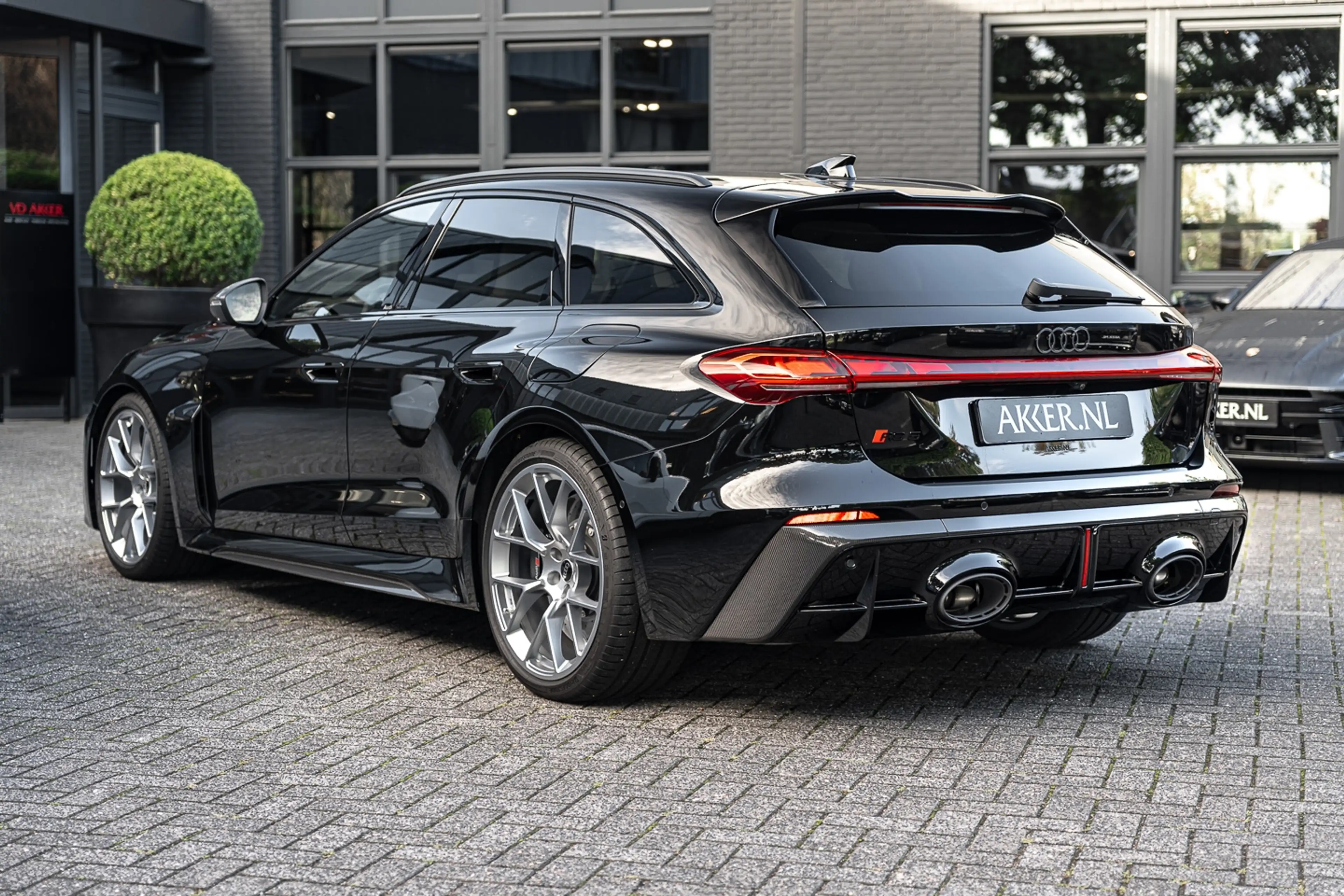 Audi RS5 Avant Carbon | Audi Exclusive | Keram. Remschijven — photo 21