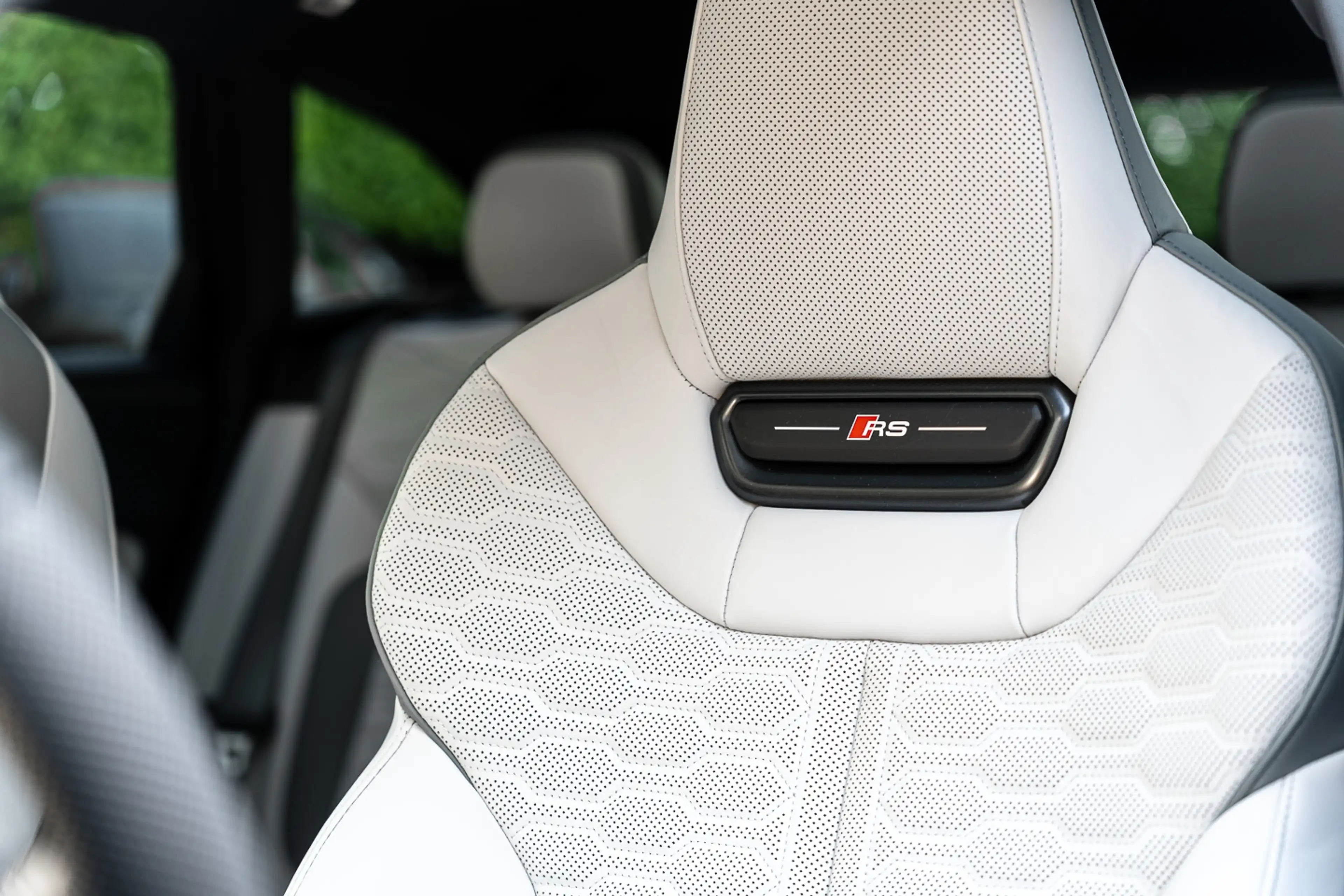 Audi RS5 Avant Carbon | Audi Exclusive | Keram. Remschijven — photo 12