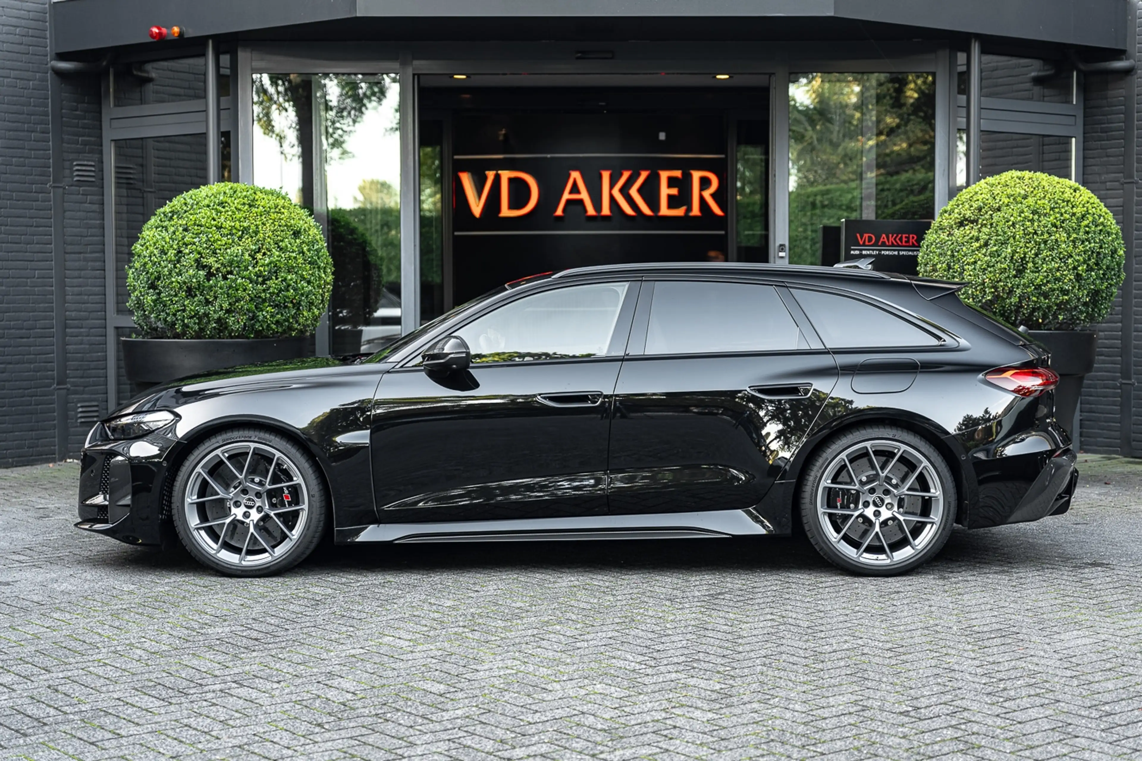Audi RS5 Avant Carbon | Audi Exclusive | Keram. Remschijven — photo 6
