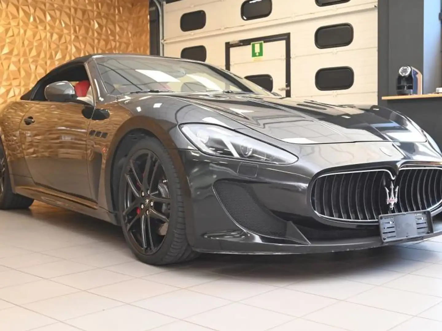 Maserati GranCabrio 4.7 V8 MC STRADALE 460CV FULL CARBONIO BOSE NUOVA! Сірий - 2