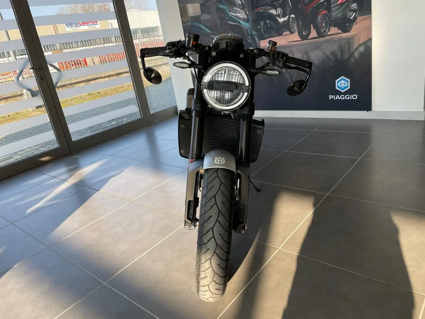 Husqvarna Vitpilen 701, OTTIME CONDIZIONI, 12 MESI DI GARANZIA Grijs - 2