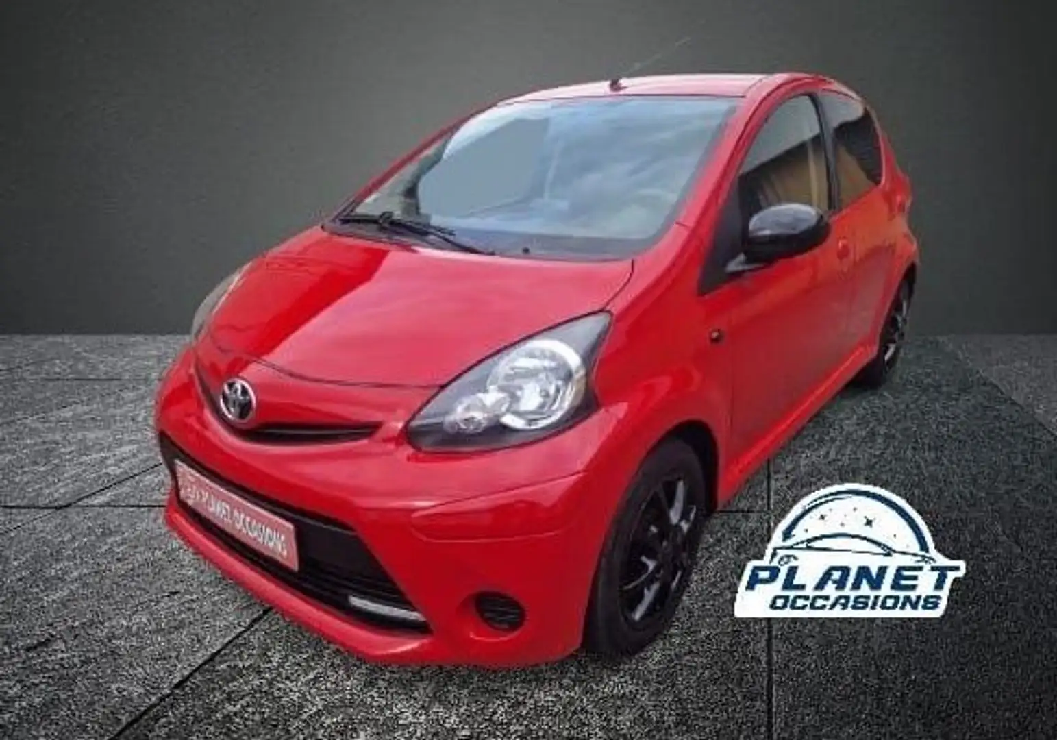Toyota Aygo 1.0 VVT-i 75 ch 5 Portes Rot - 1