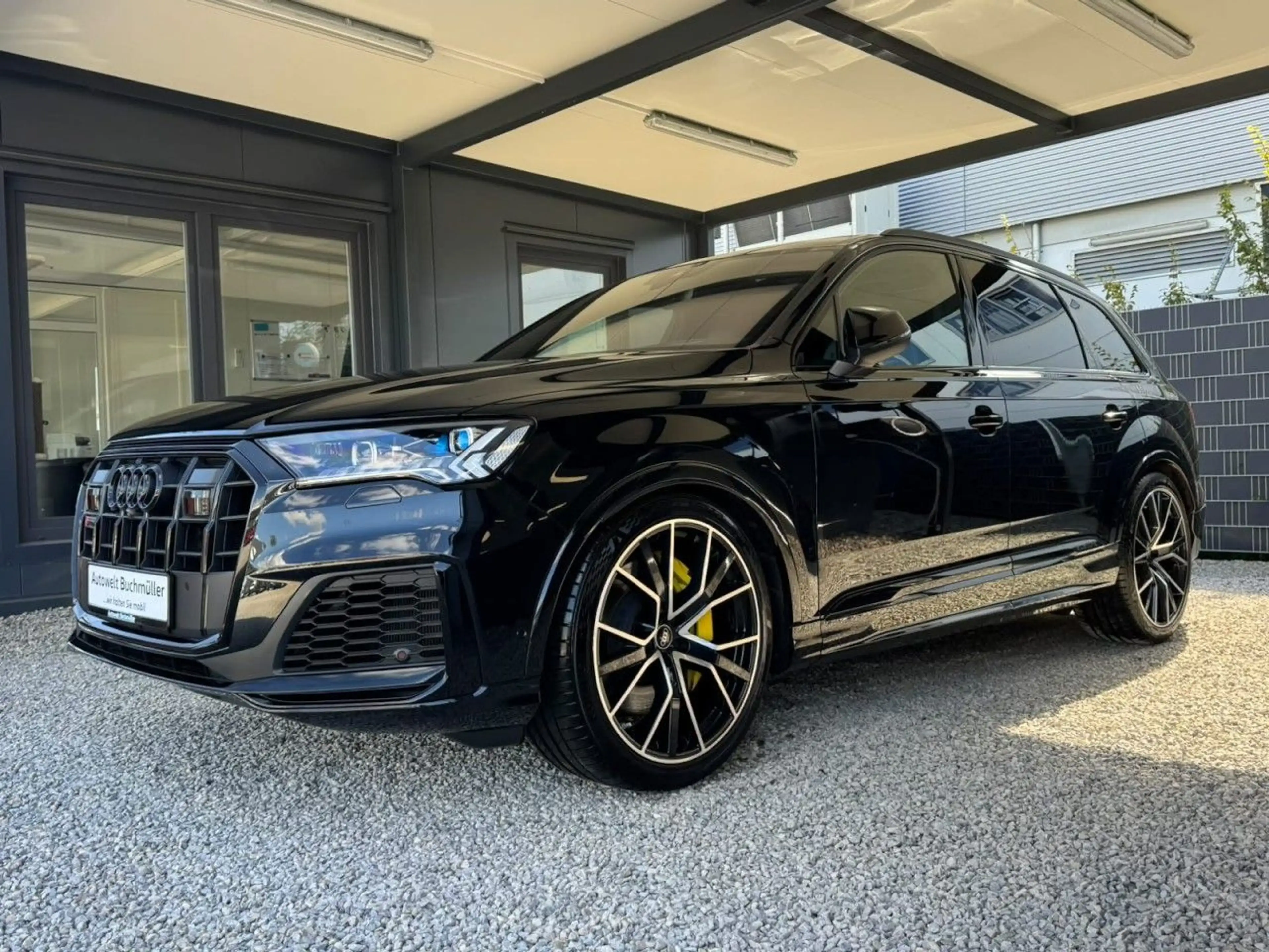 Audi SQ7 4.0 VOLLAUSSTATTUNG,BTM,7-SITZER,AHK,MWST. — photo 6
