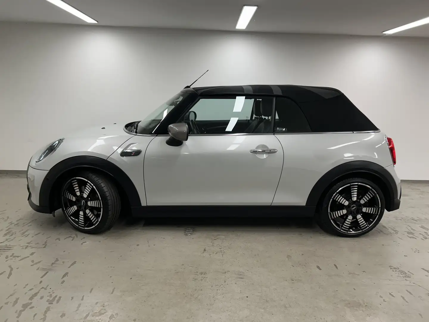 MINI Cooper S Cabrio Cooper S Cabrio Younique Trim Parkass. Head-Up DAB Weiß - 2