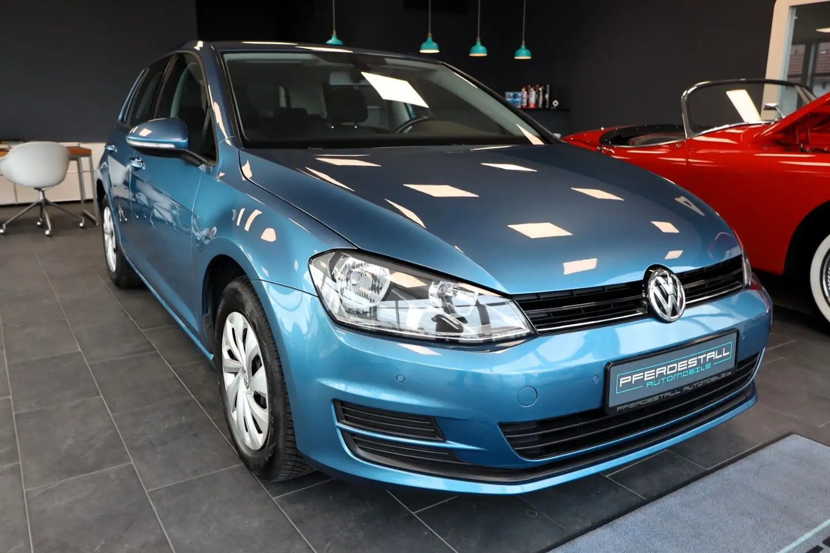 Volkswagen Golf VII Lim. Comfortline 1.2 TSI PDC TEMPO Blau - 1